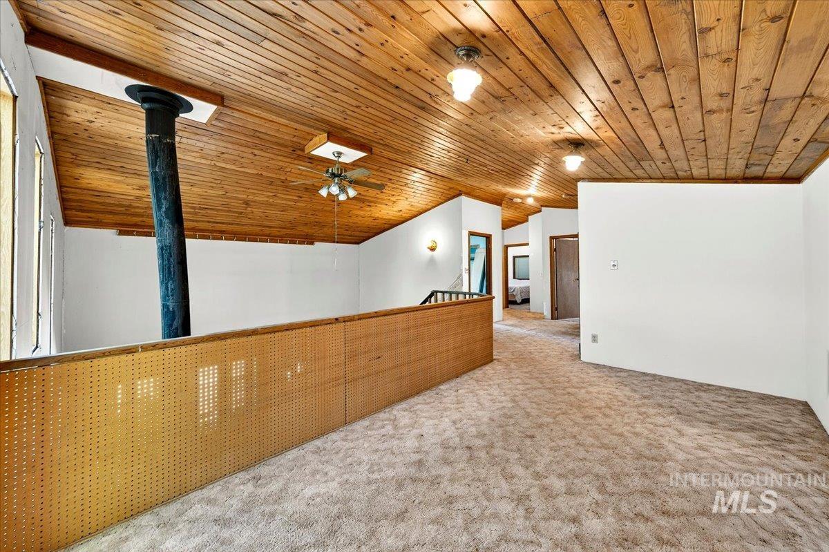 14211 Lake Shore Dr. Property Photo 17