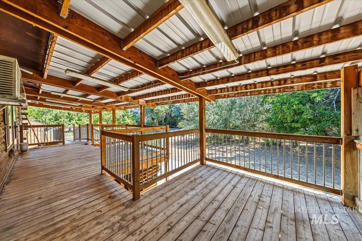 14211 Lake Shore Dr. Property Photo 30
