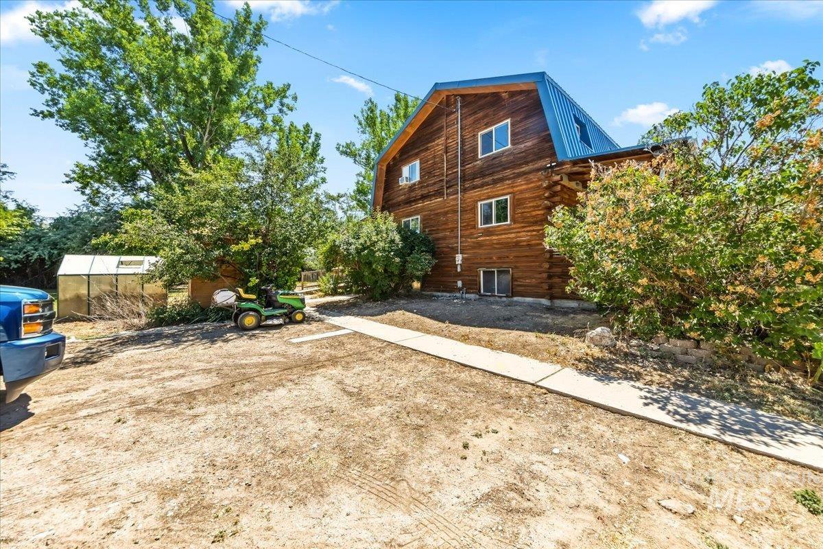 14211 Lake Shore Dr. Property Photo 35