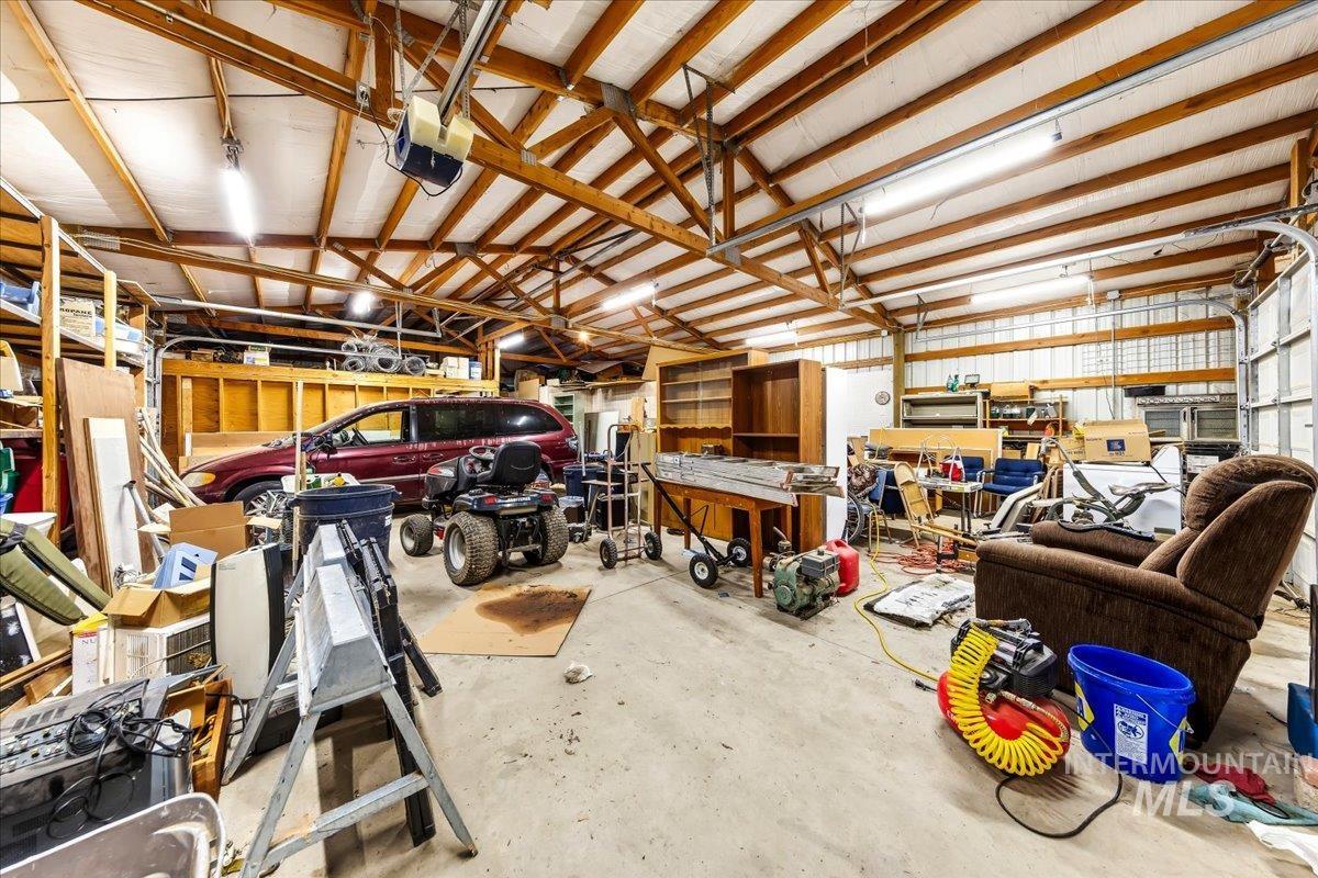 14211 Lake Shore Dr. Property Photo 39