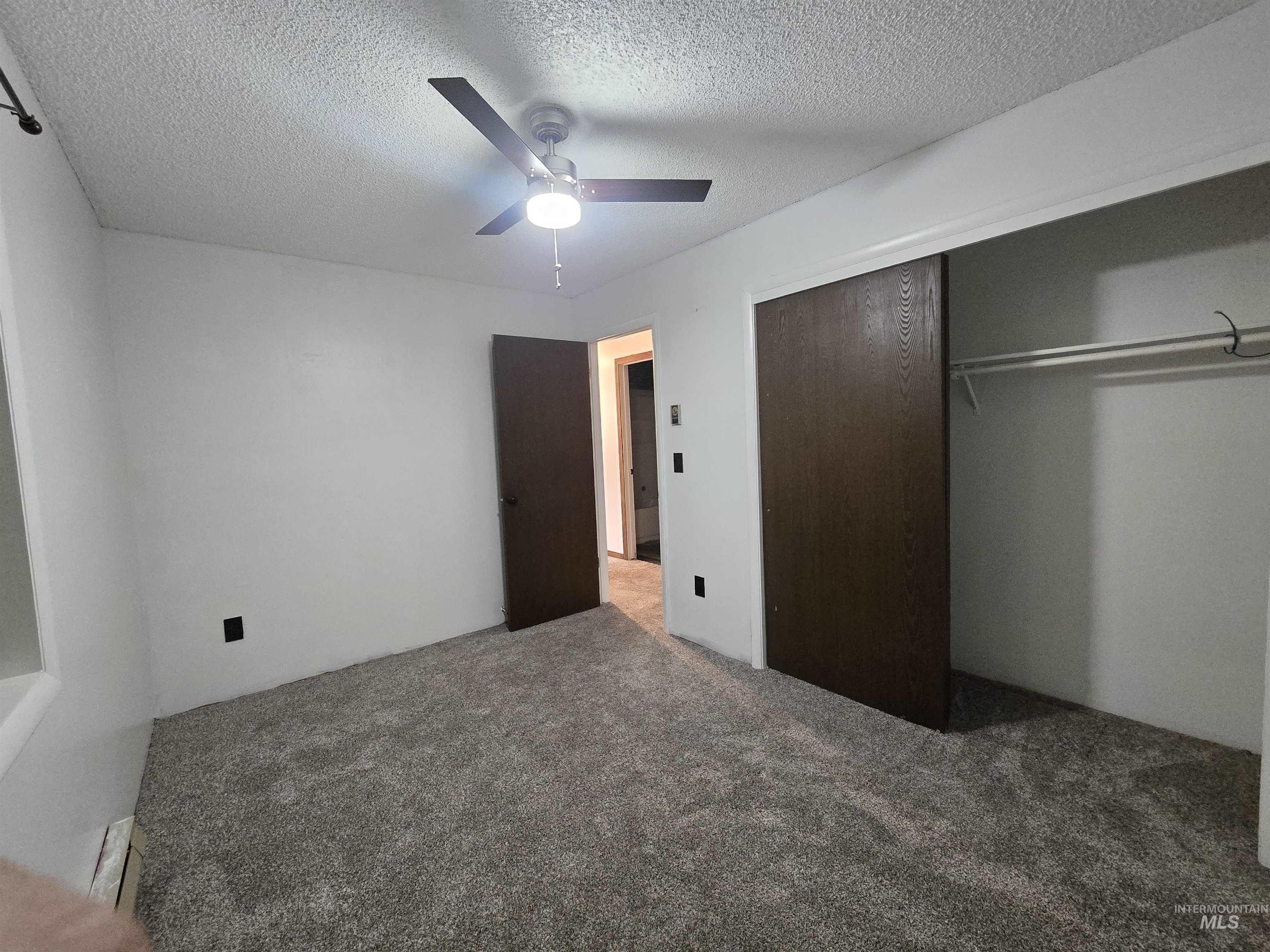 321 W Avenue E Property Photo 10