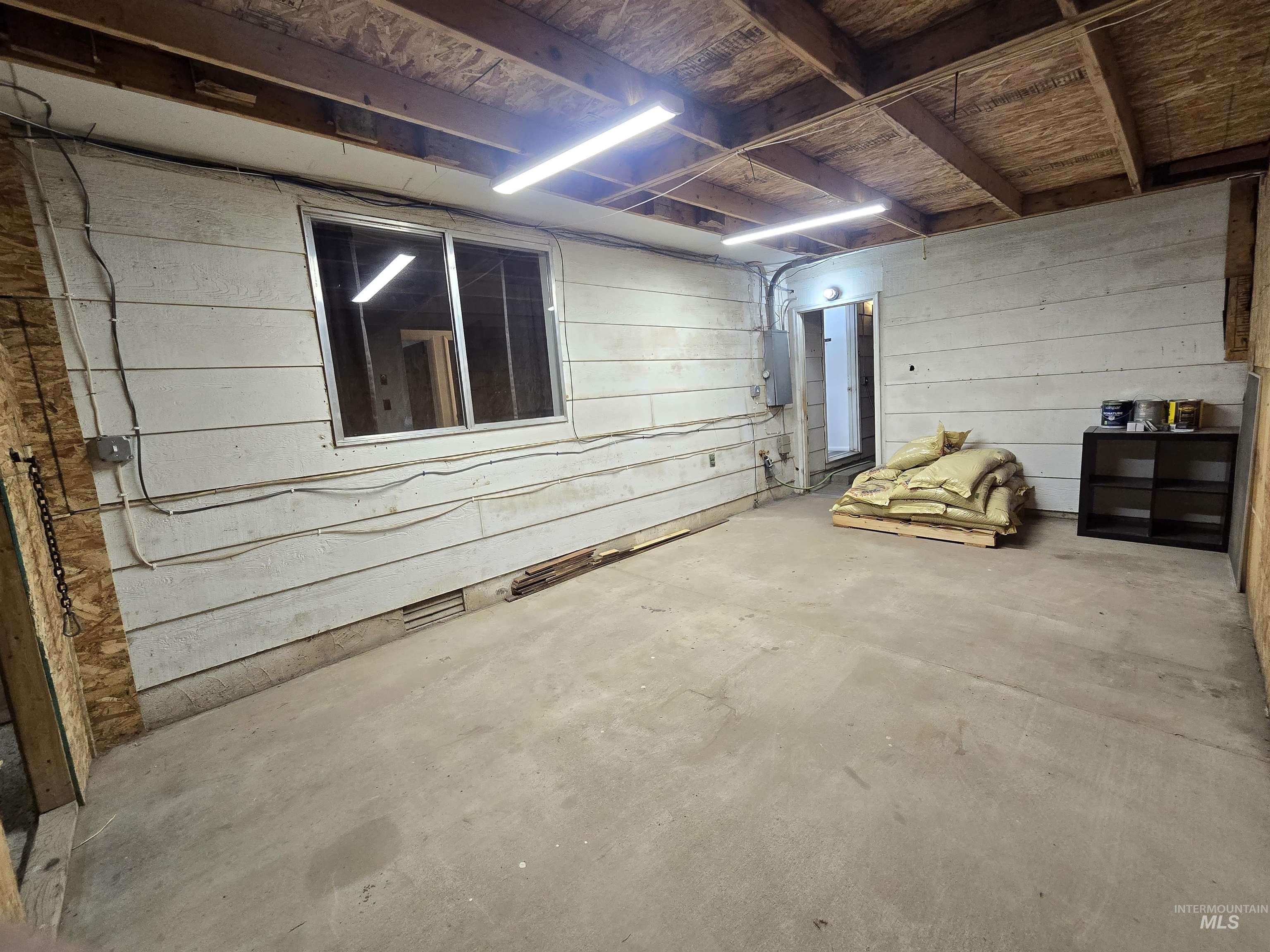 321 W Avenue E Property Photo 13