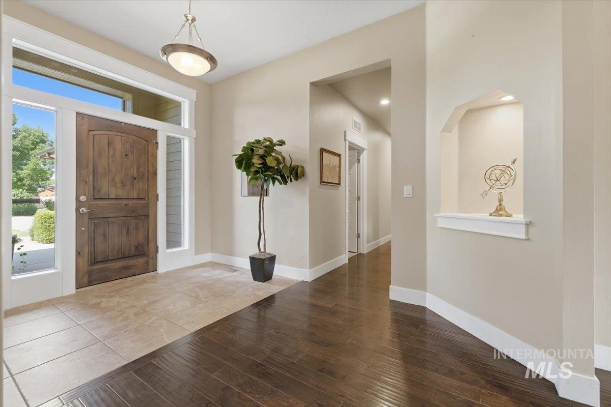 2314 W Herron Loop Property Photo 5