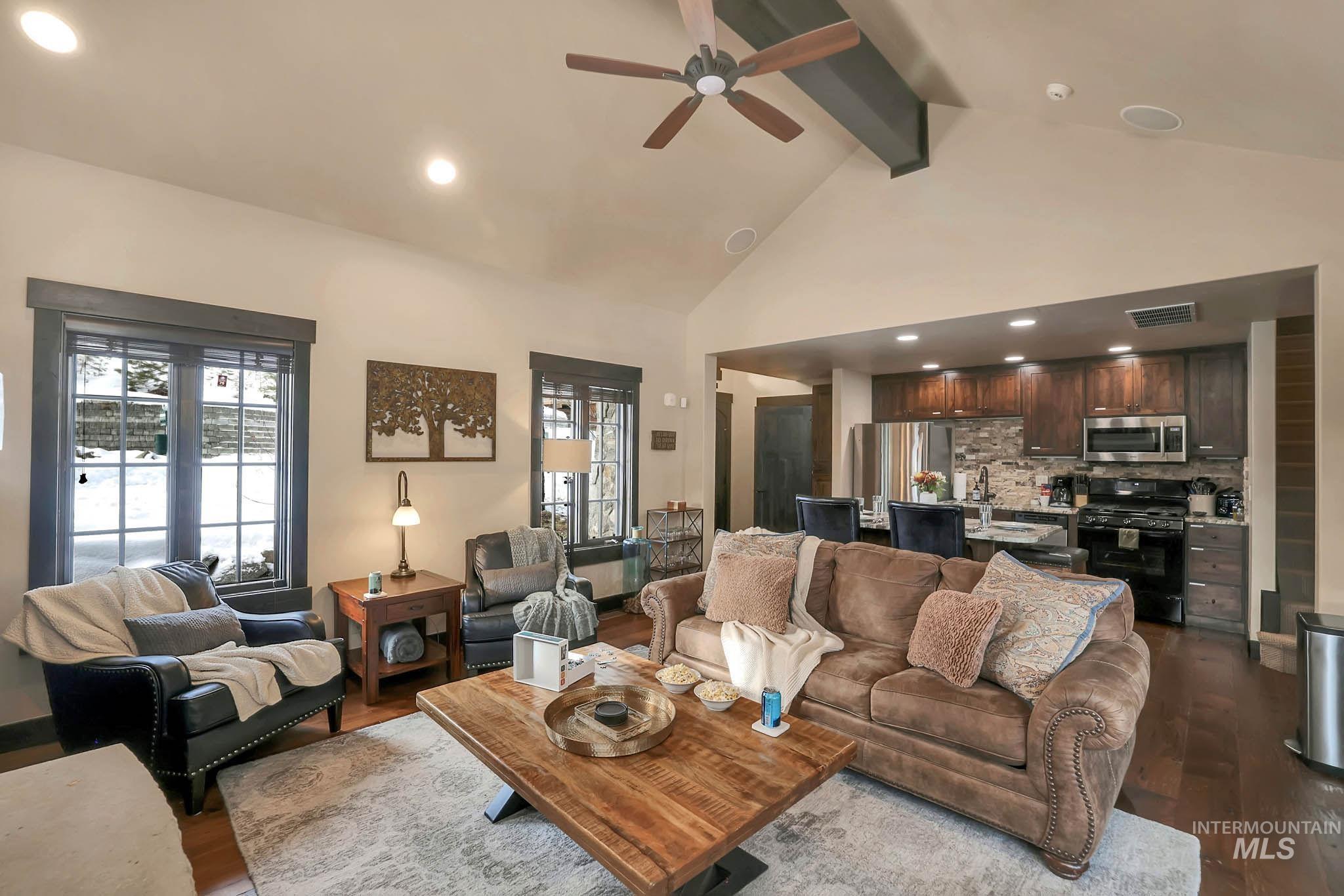 117 Golden Bar Court Property Photo 11