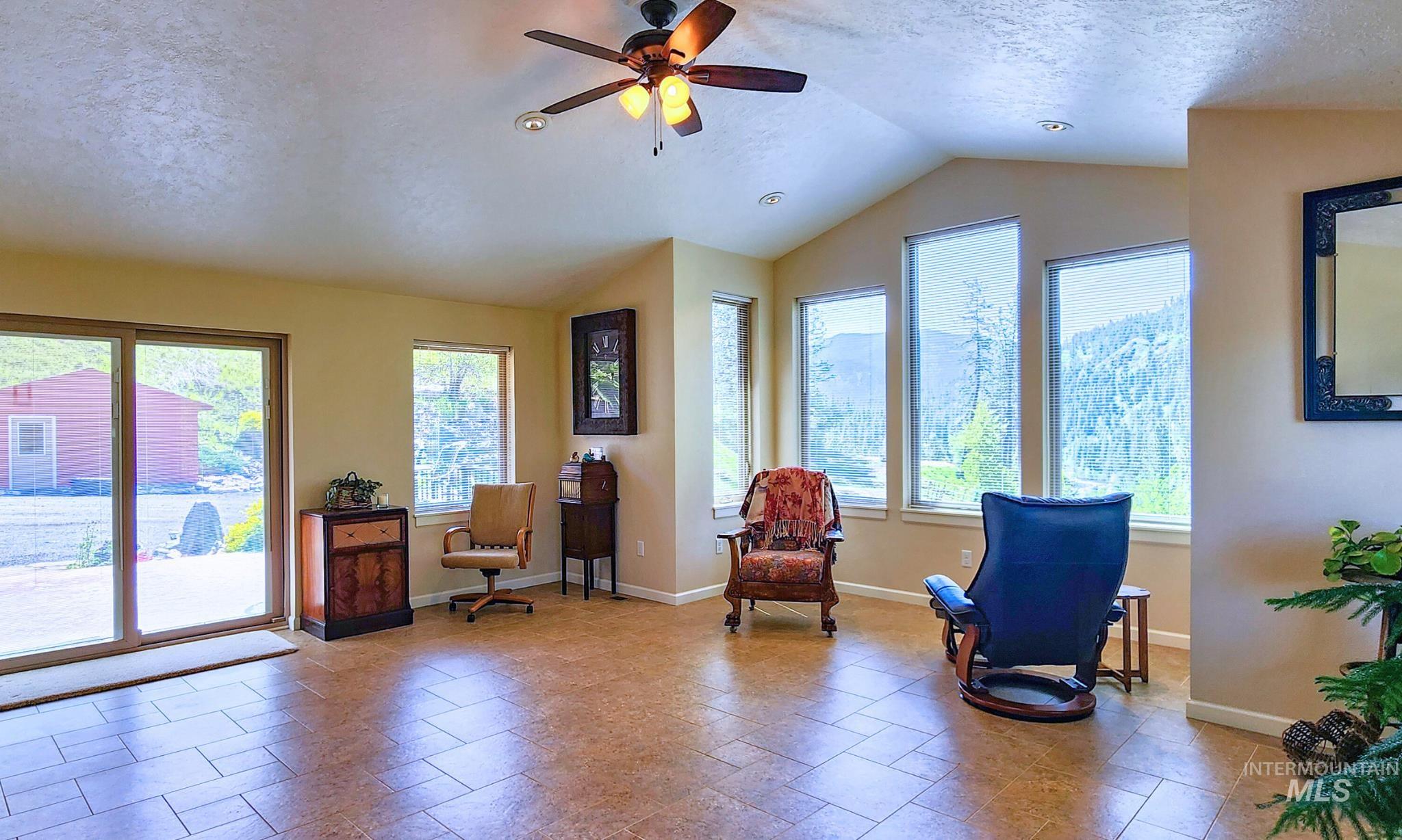 106 Newsome Property Photo 5