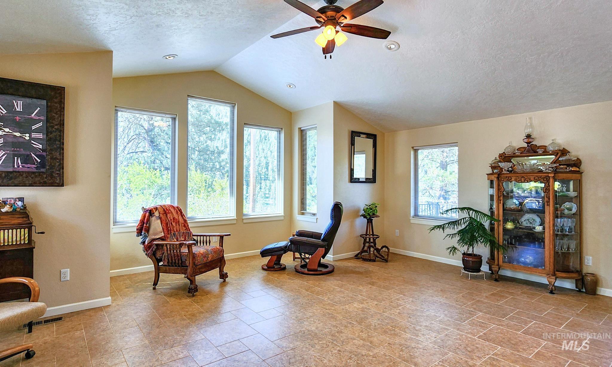 106 Newsome Property Photo 7