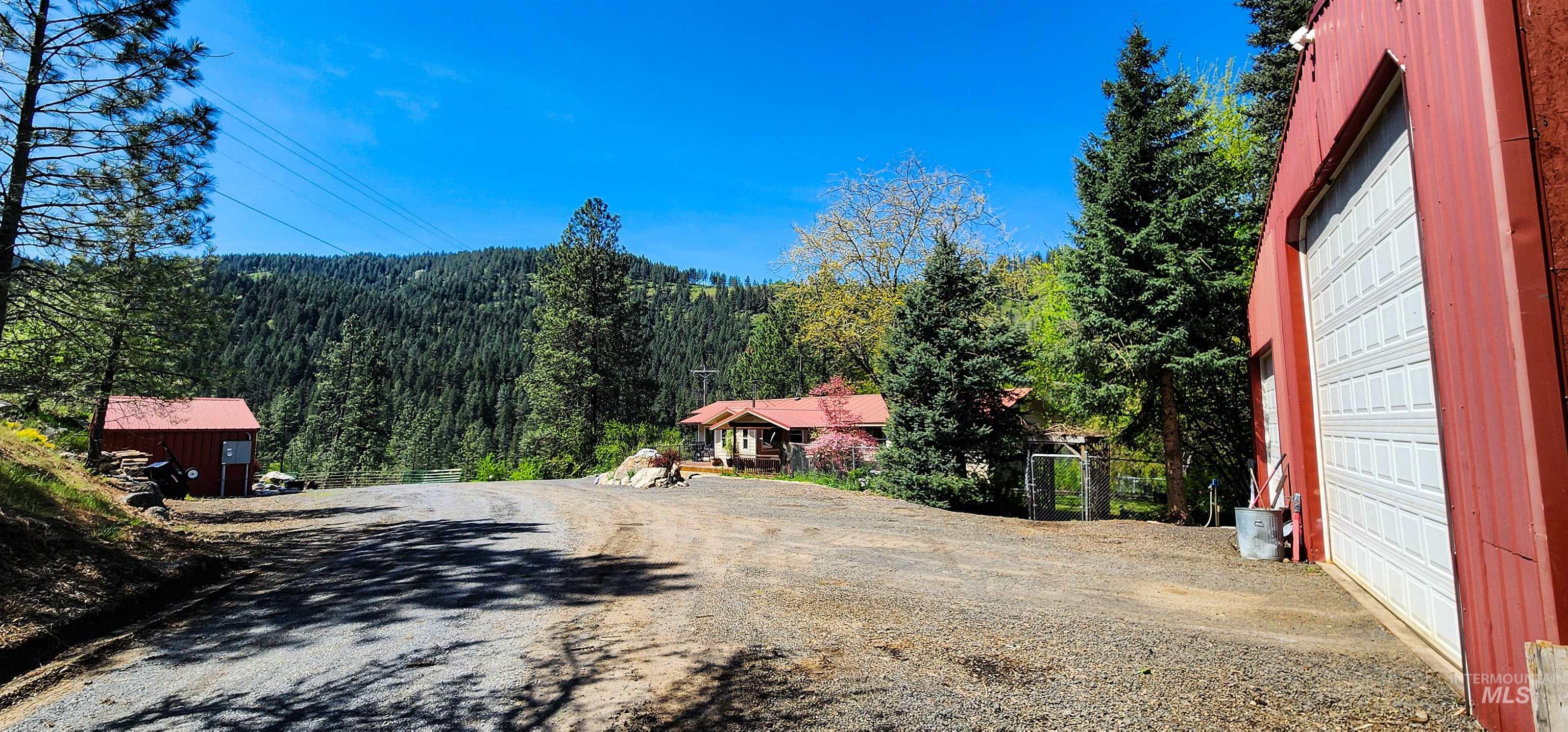 106 Newsome Property Photo 29