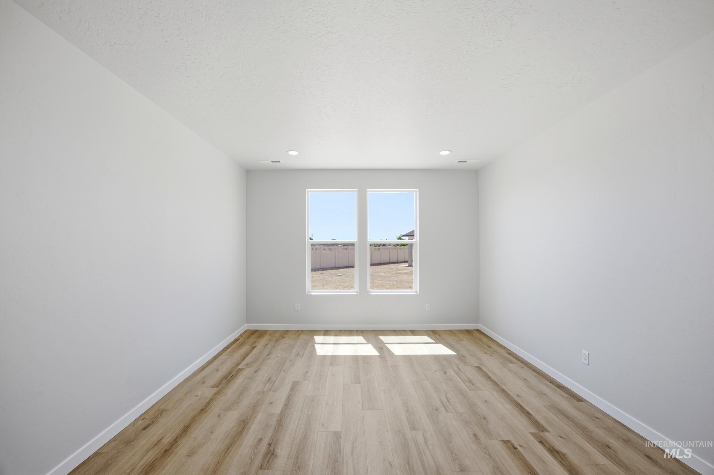 7272 W Trumbull Ct Property Photo 13