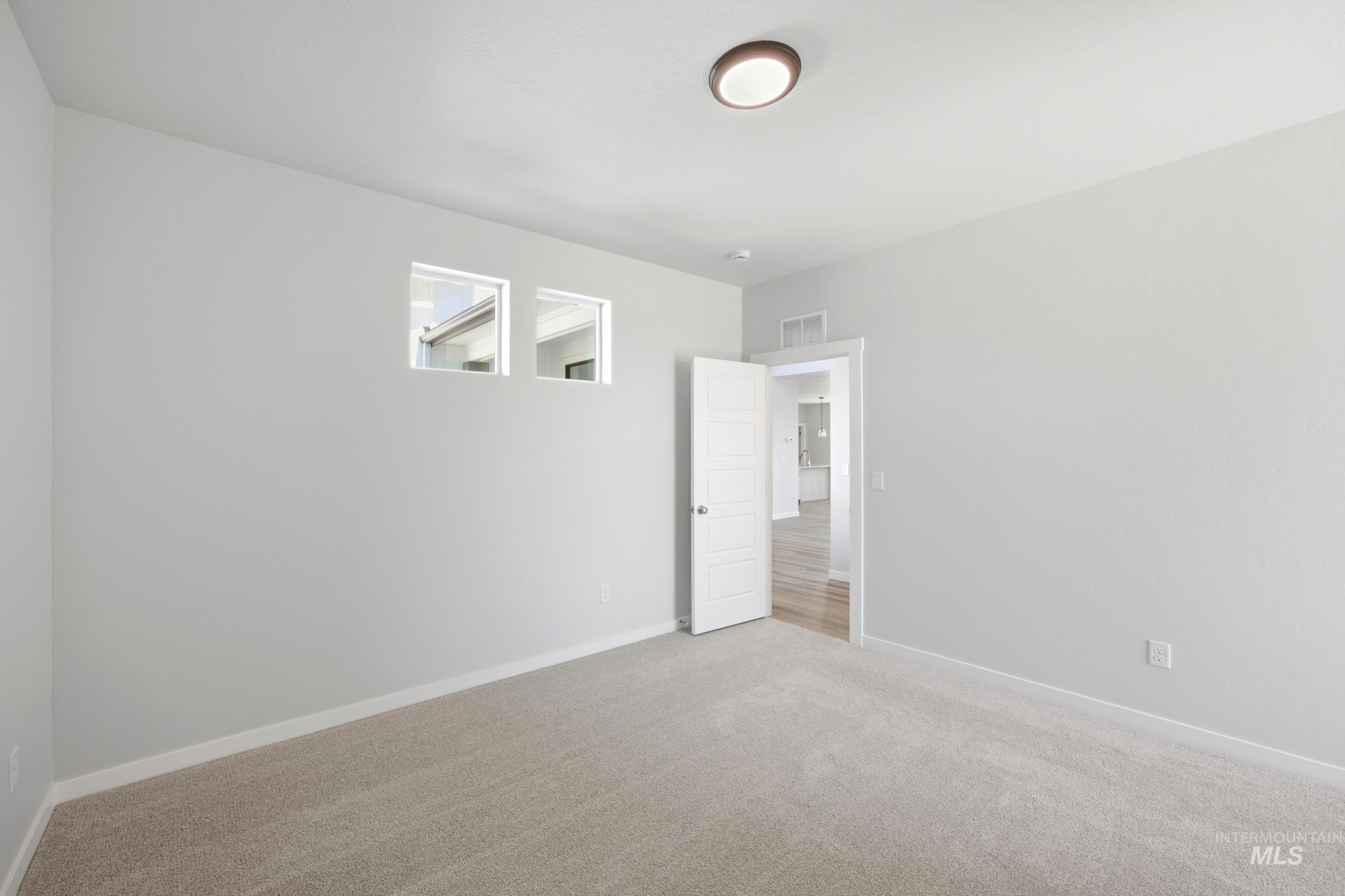 7272 W Trumbull Ct Property Photo 16