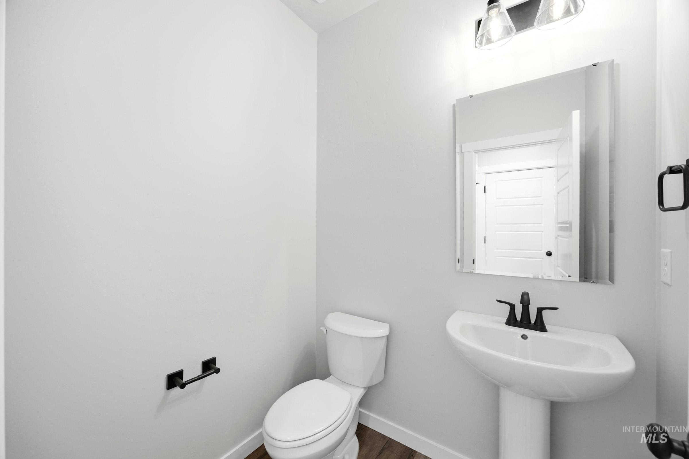 7420 W Trumbull Ct Property Photo 11