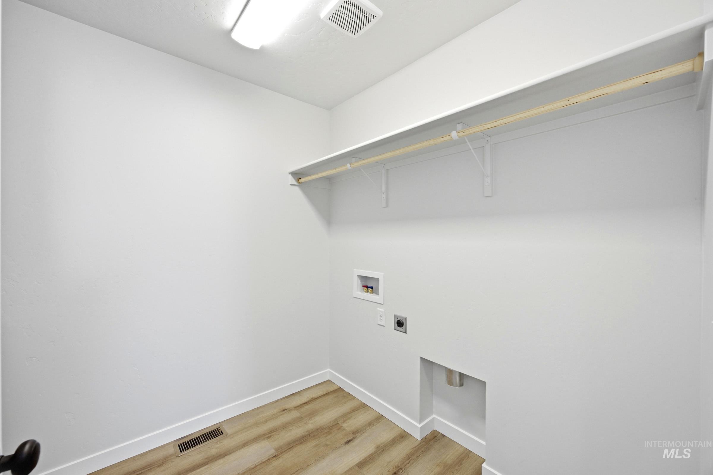7420 W Trumbull Ct Property Photo 17