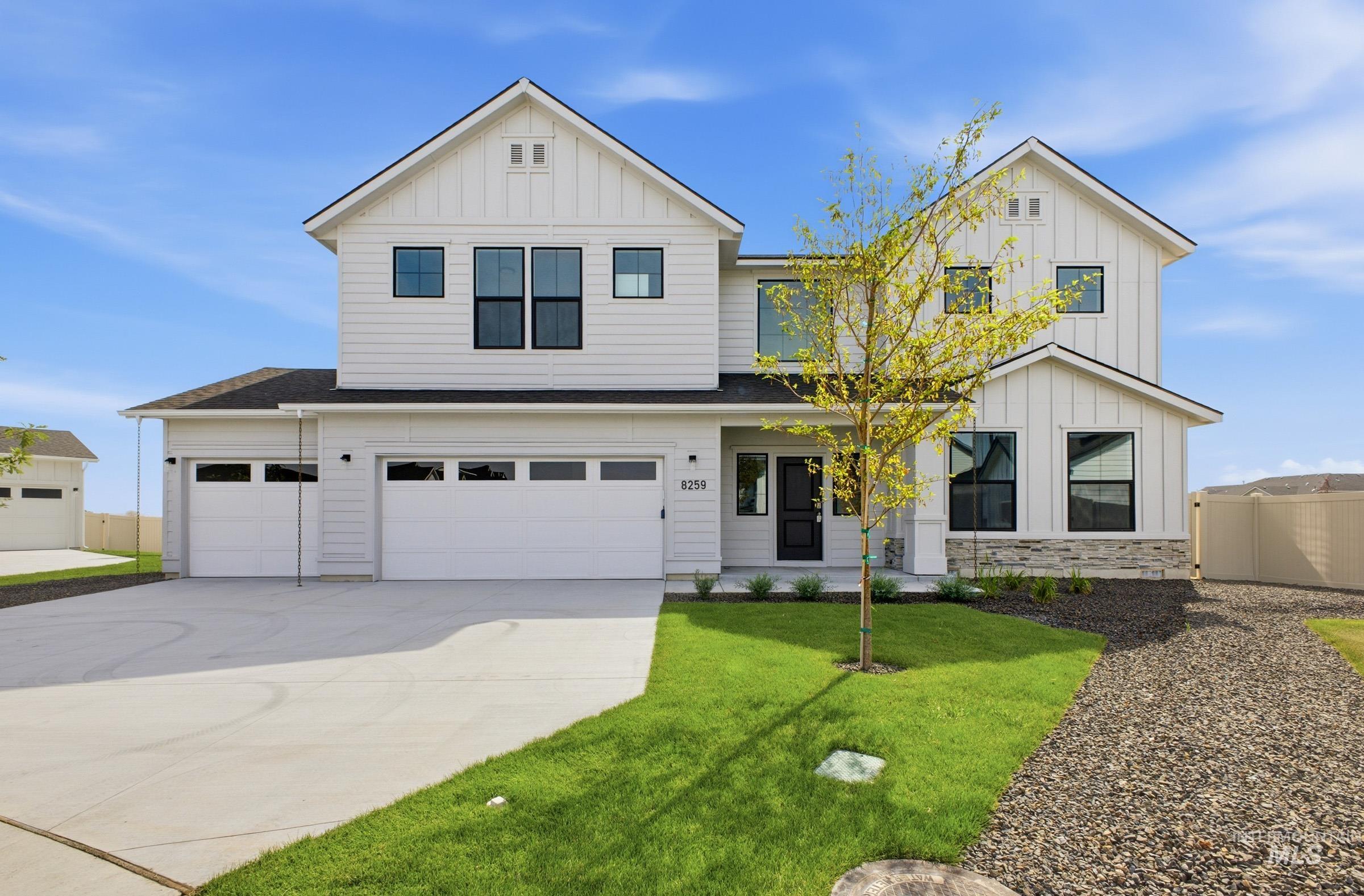 8259 E Presley Ct Property Photo 1
