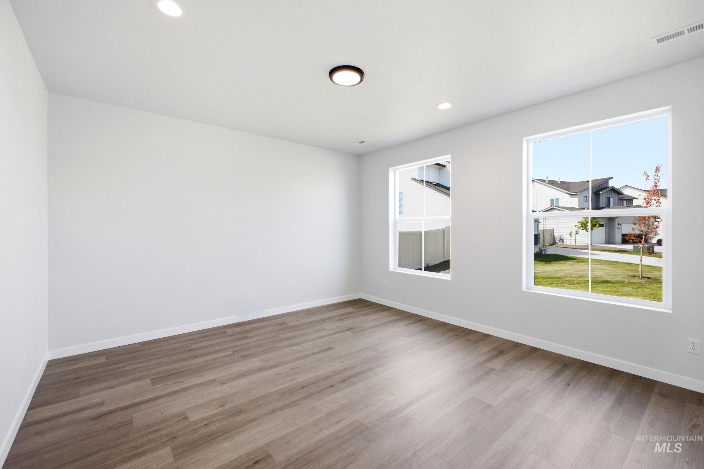 8259 E Presley Ct Property Photo 5