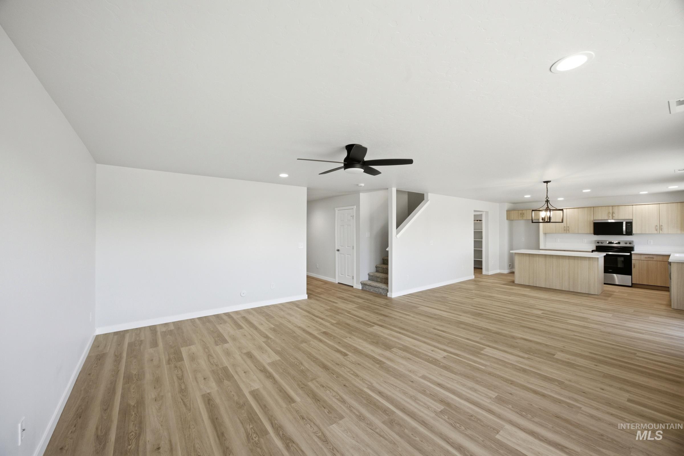 1419 Sunday River St Property Photo 10