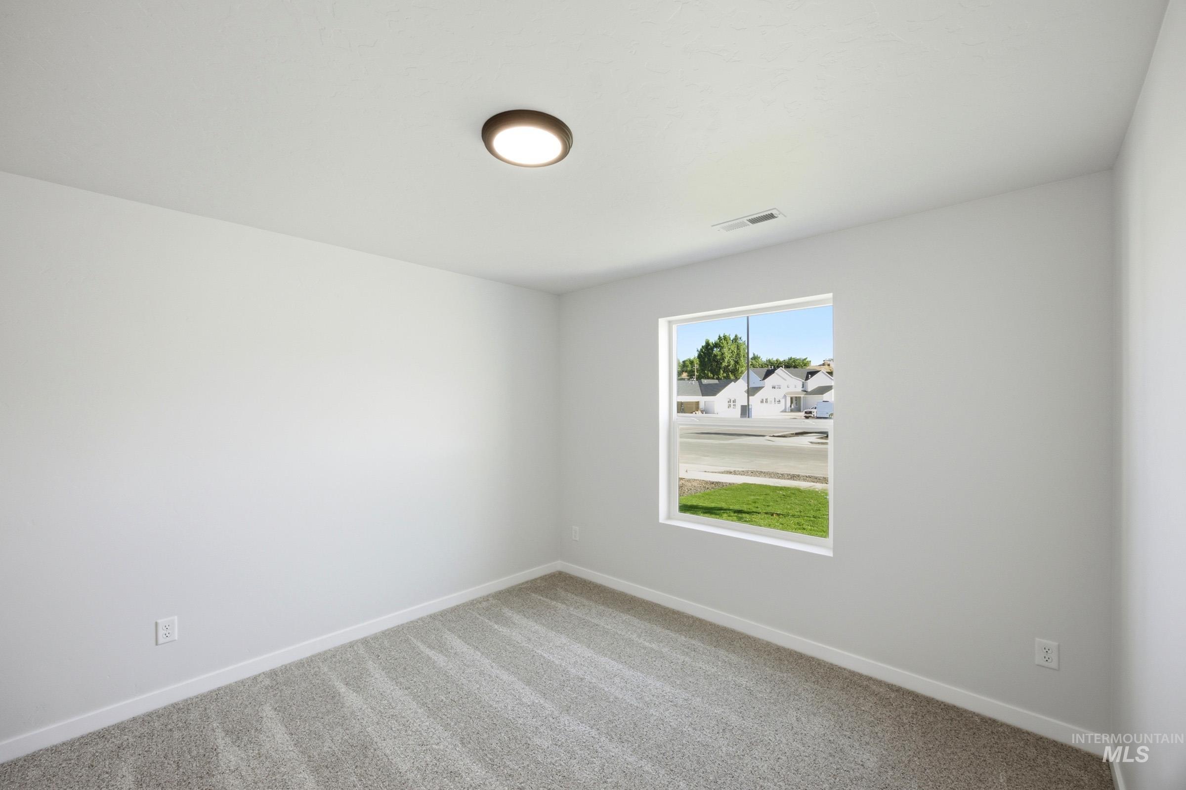1419 Sunday River St Property Photo 11