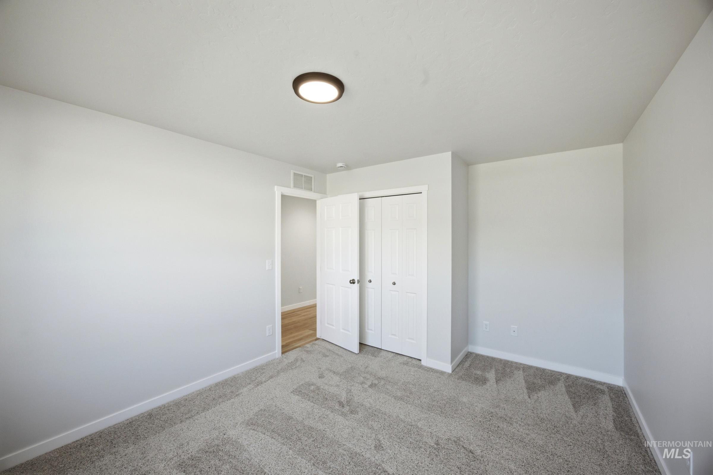 1419 Sunday River St Property Photo 12