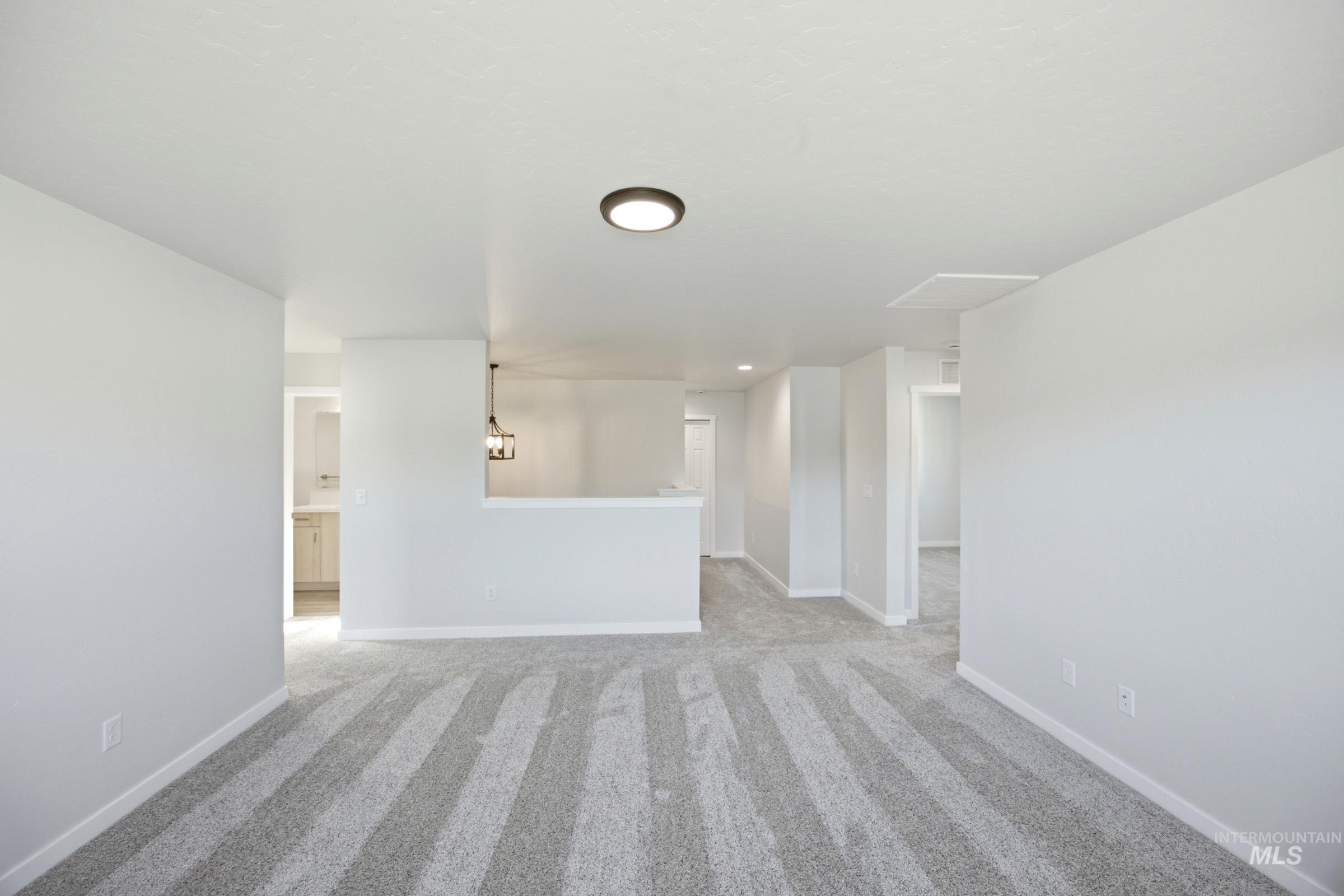 1419 Sunday River St Property Photo 15