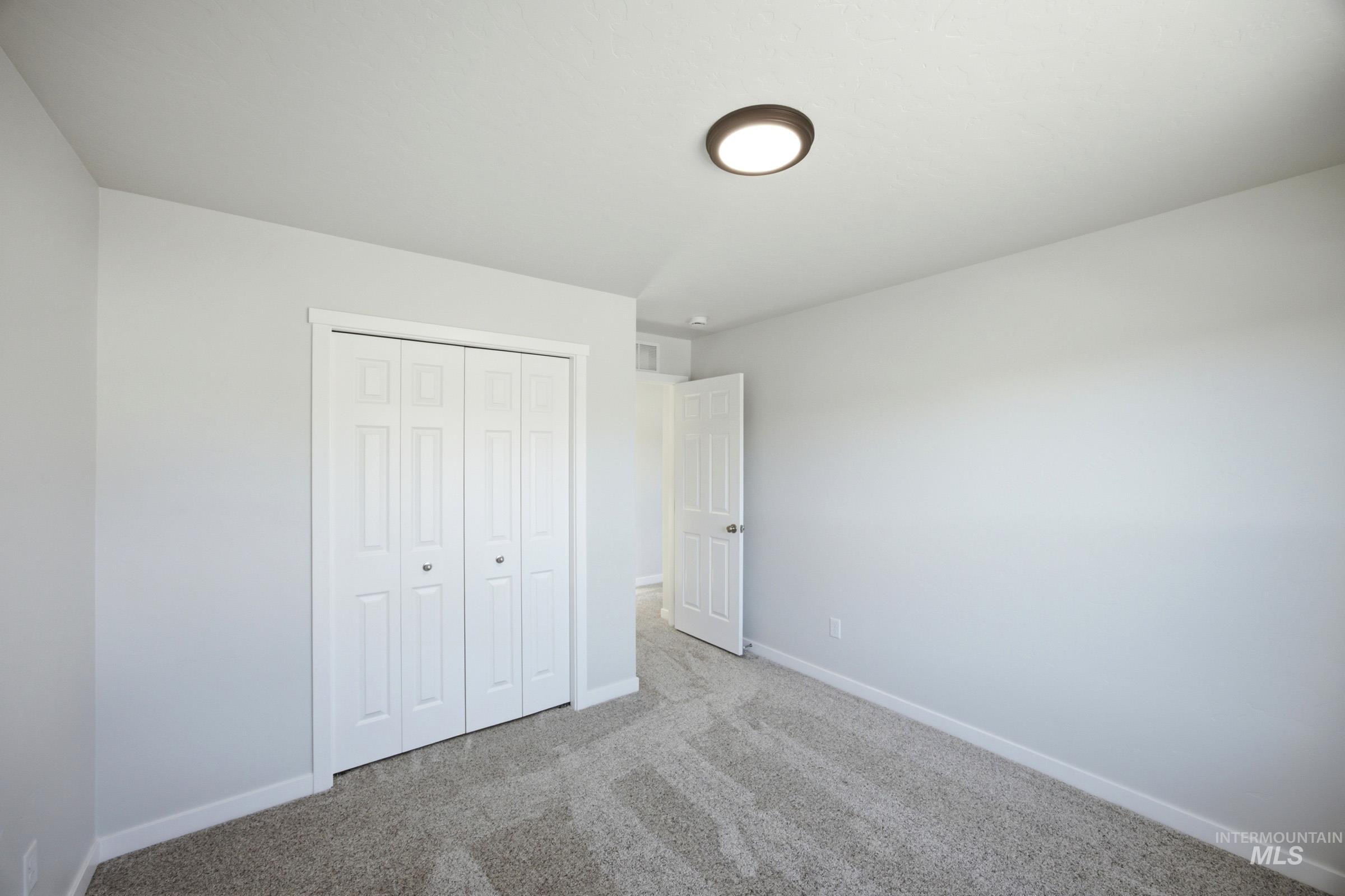 1419 Sunday River St Property Photo 17