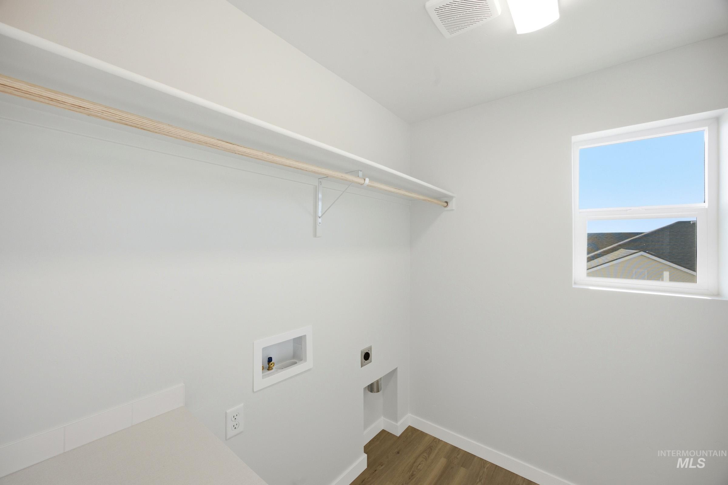 1419 Sunday River St Property Photo 18