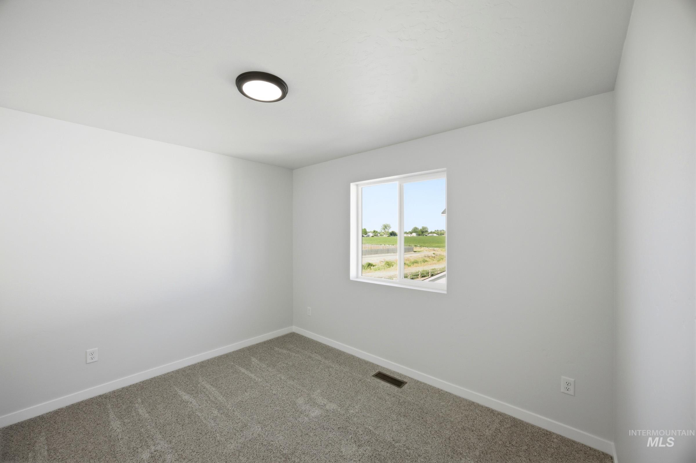1419 Sunday River St Property Photo 20