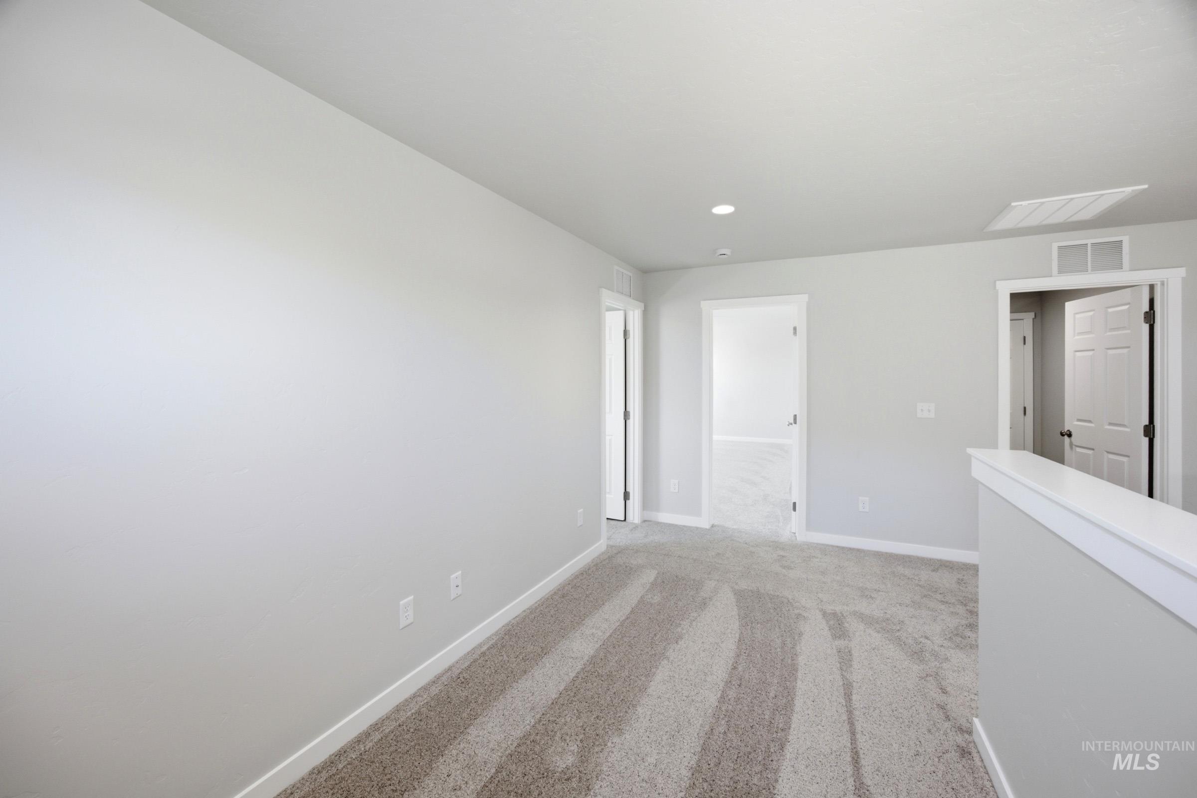 1651 Woods Bog Ave Property Photo 15