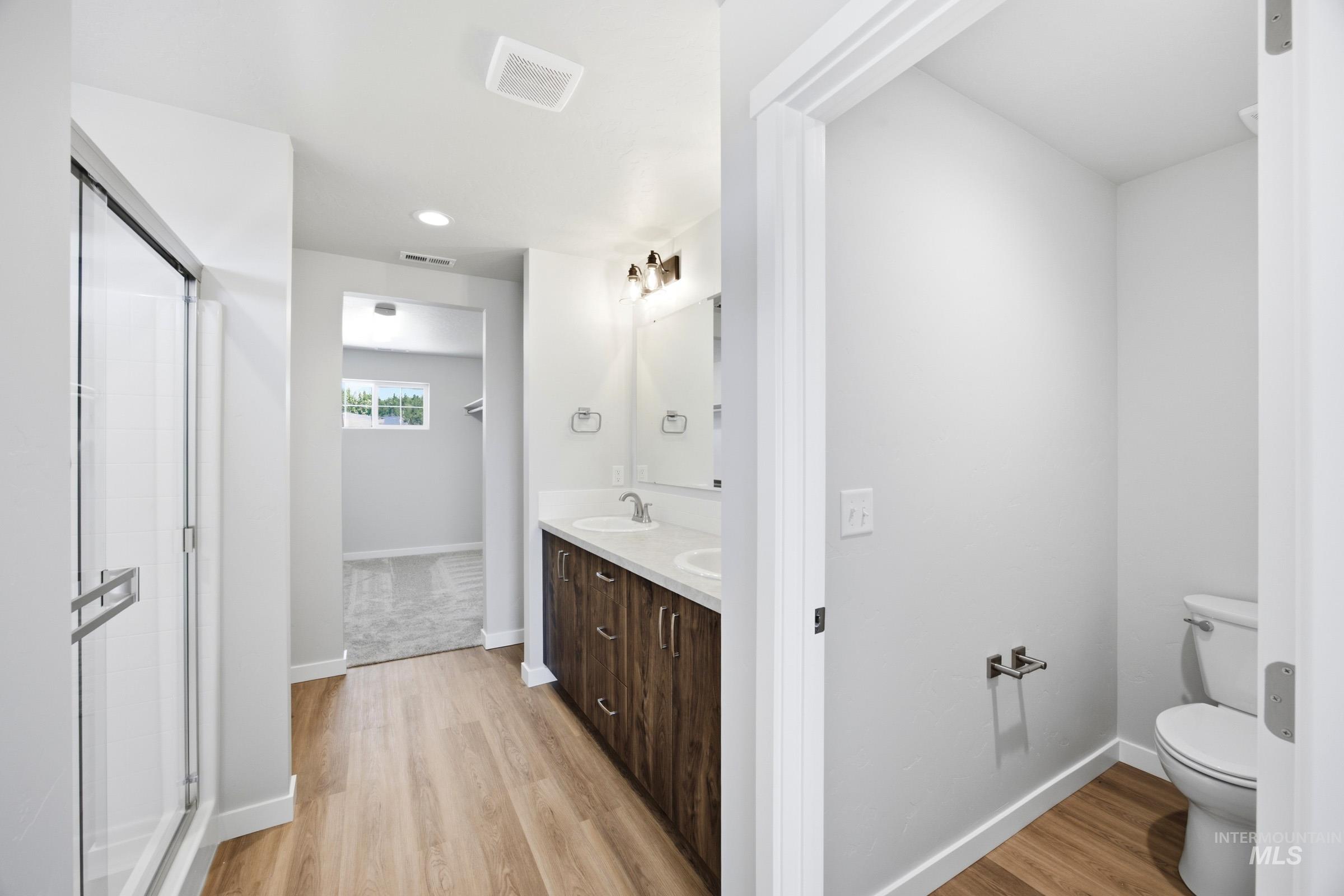 1651 Woods Bog Ave Property Photo 27
