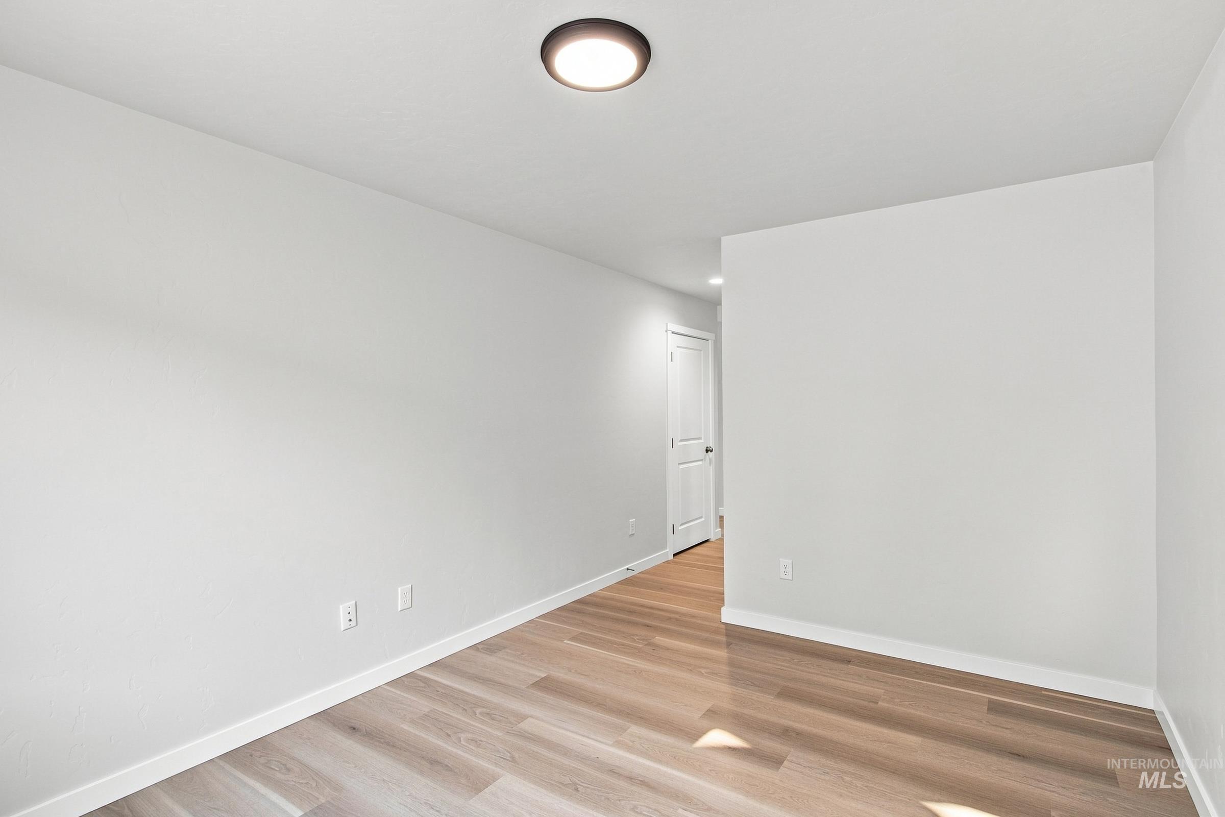 4214 Austin St Property Photo 11