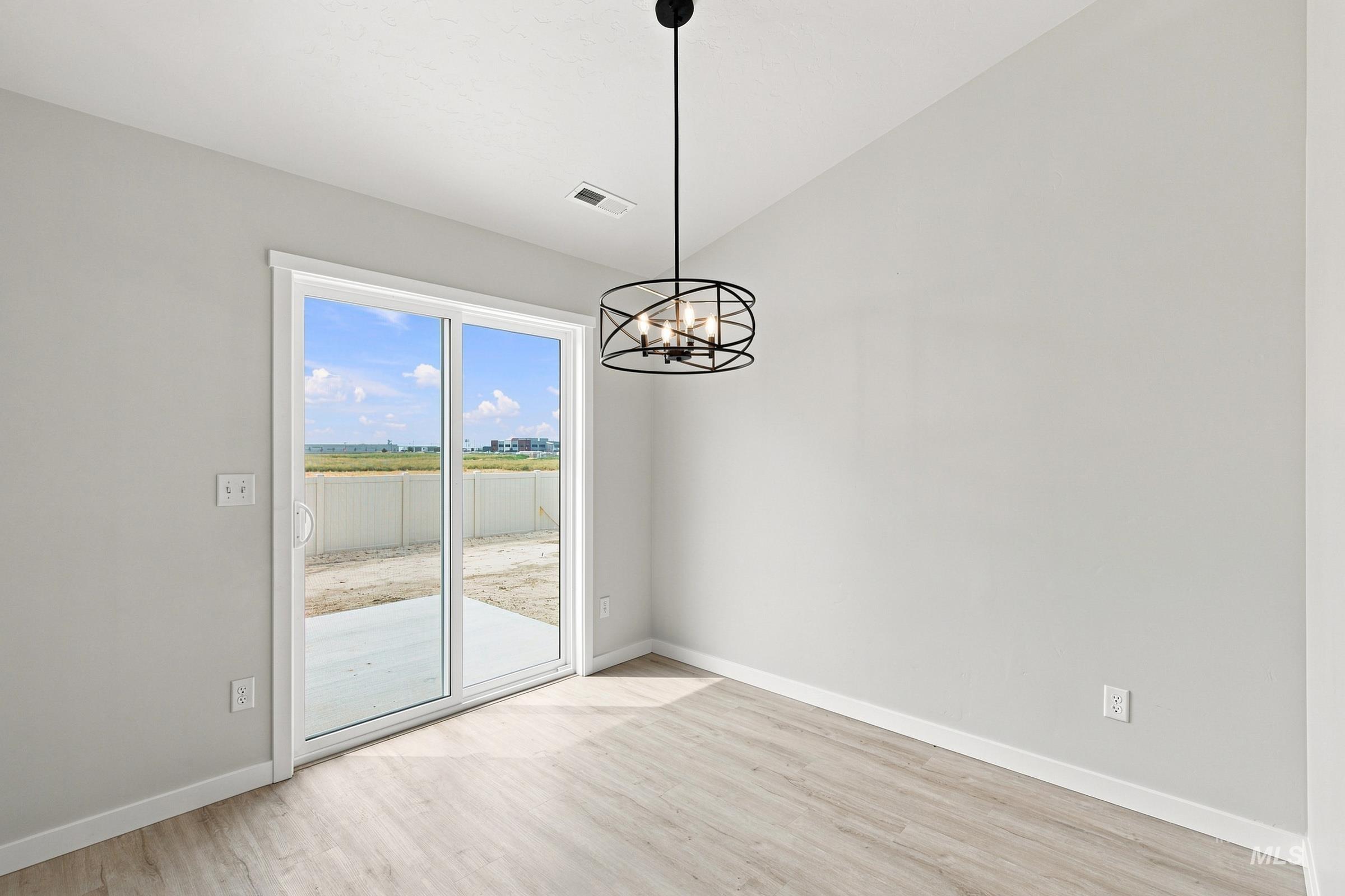 4218 Austin St Property Photo 6