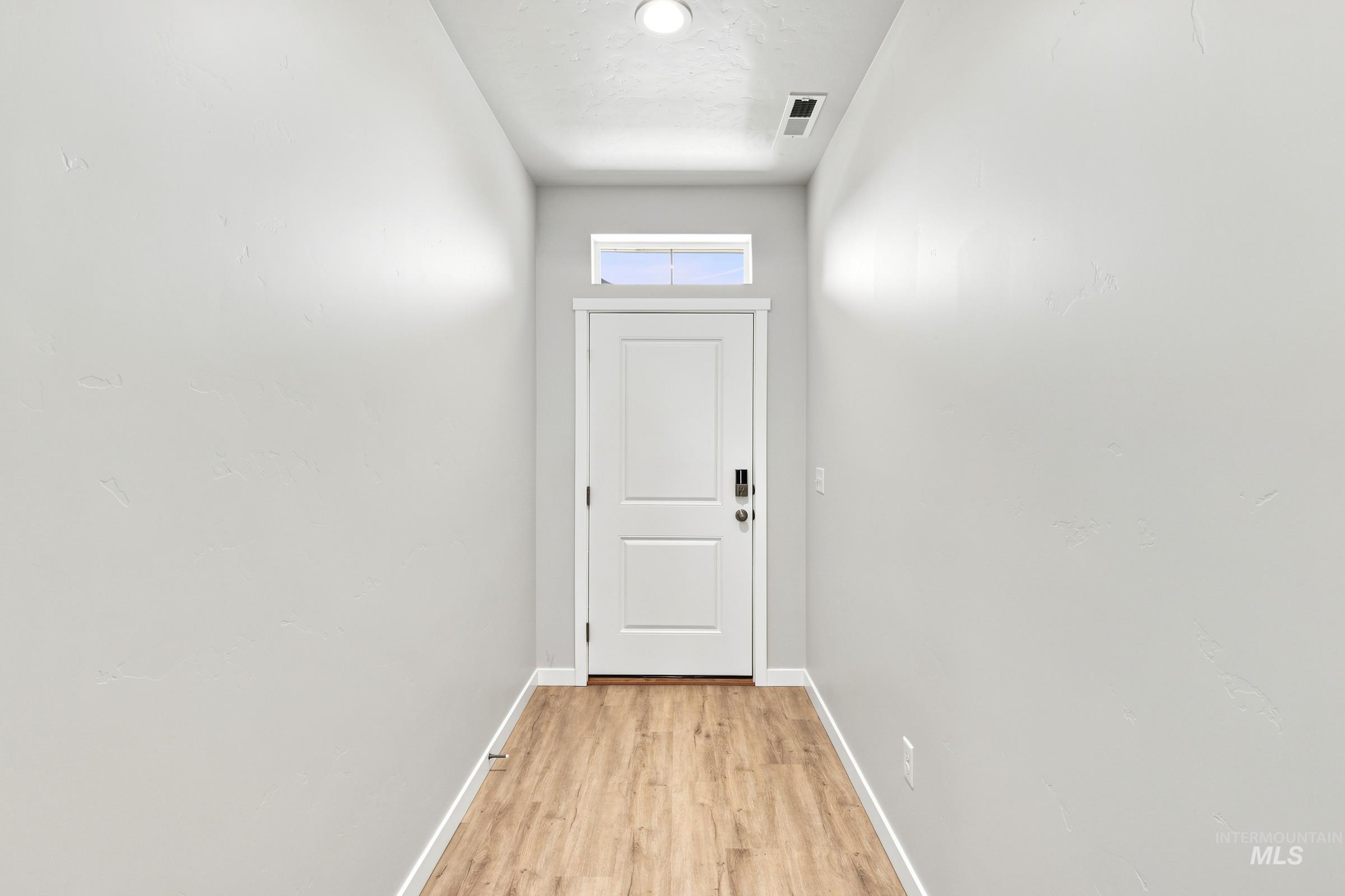 106 Golinda Ave Property Photo 2