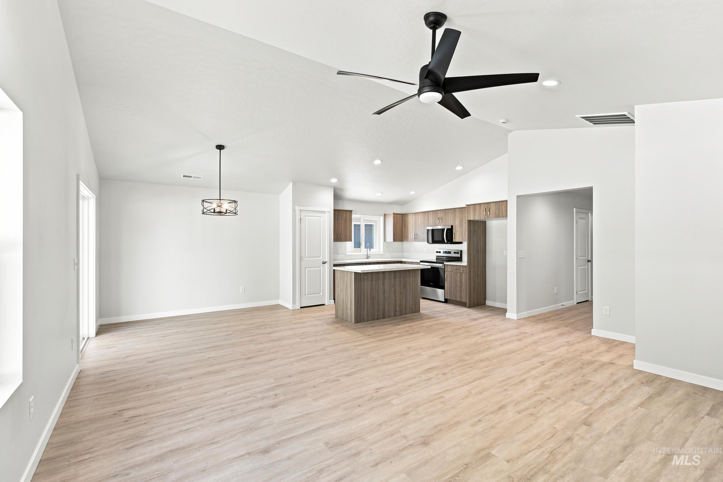 106 Golinda Ave Property Photo 10