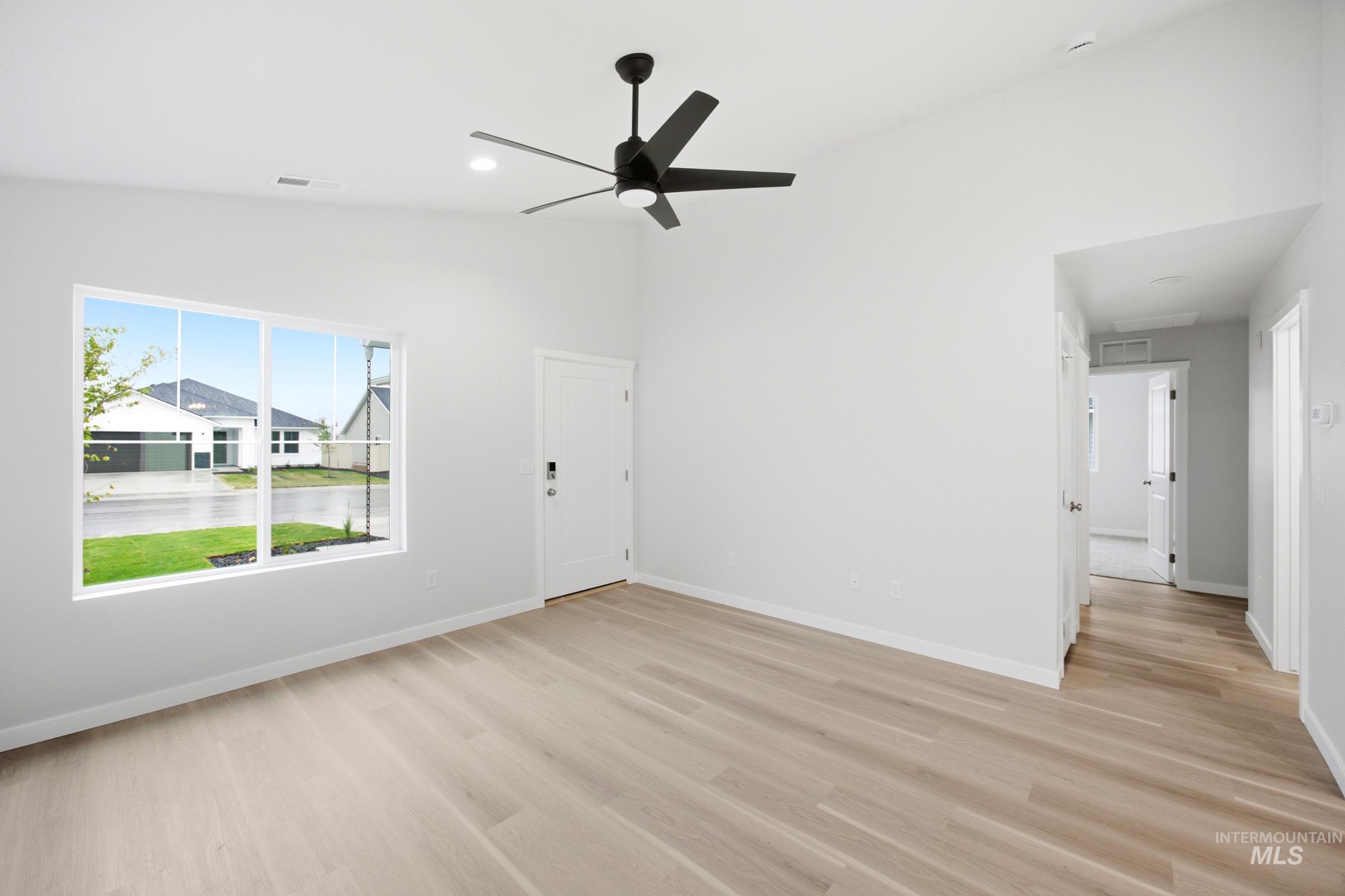 4213 Austin St Property Photo 8