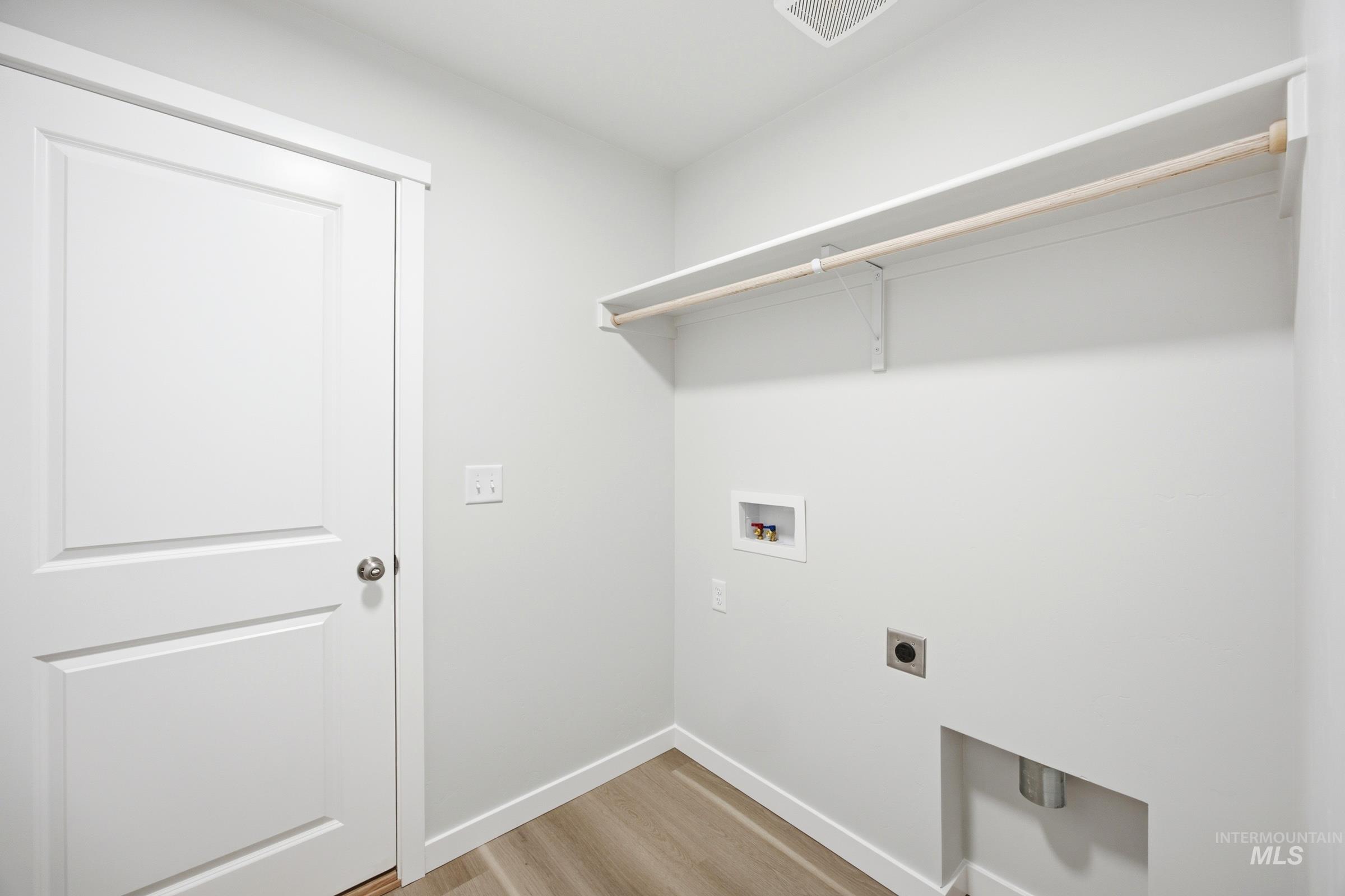 4213 Austin St Property Photo 10