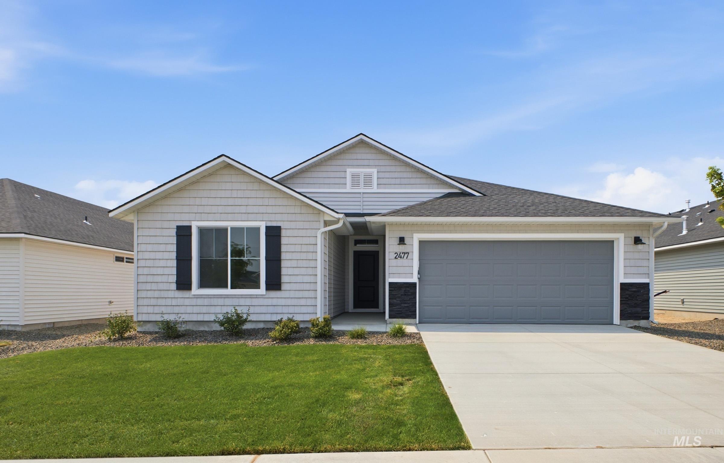 2477 W Red Jasper Dr Property Photo 1