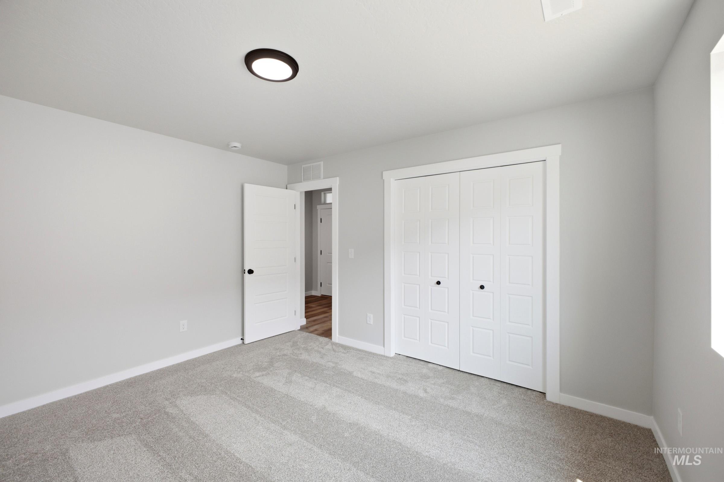 2477 W Red Jasper Dr Property Photo 13