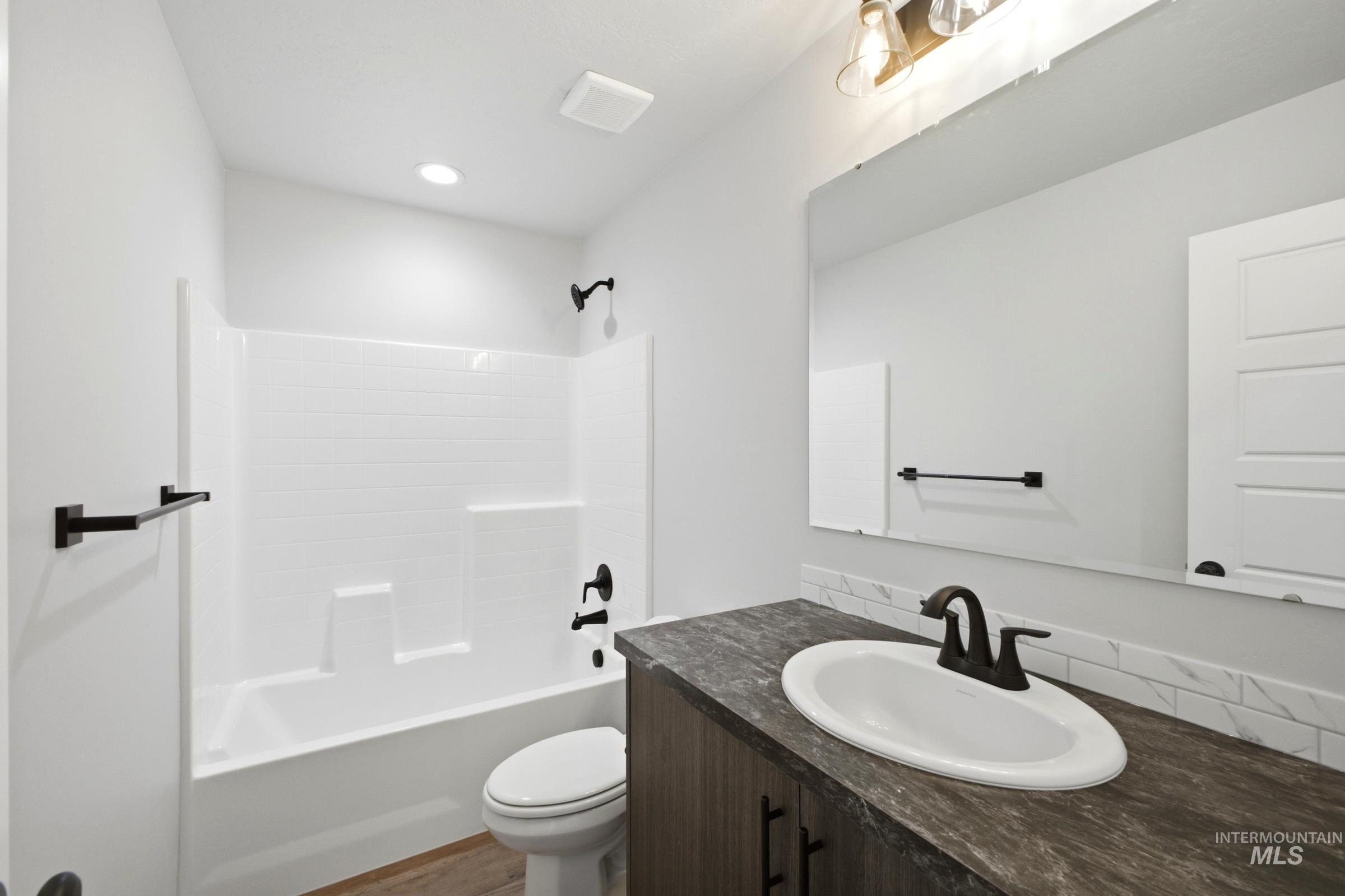 2477 W Red Jasper Dr Property Photo 16