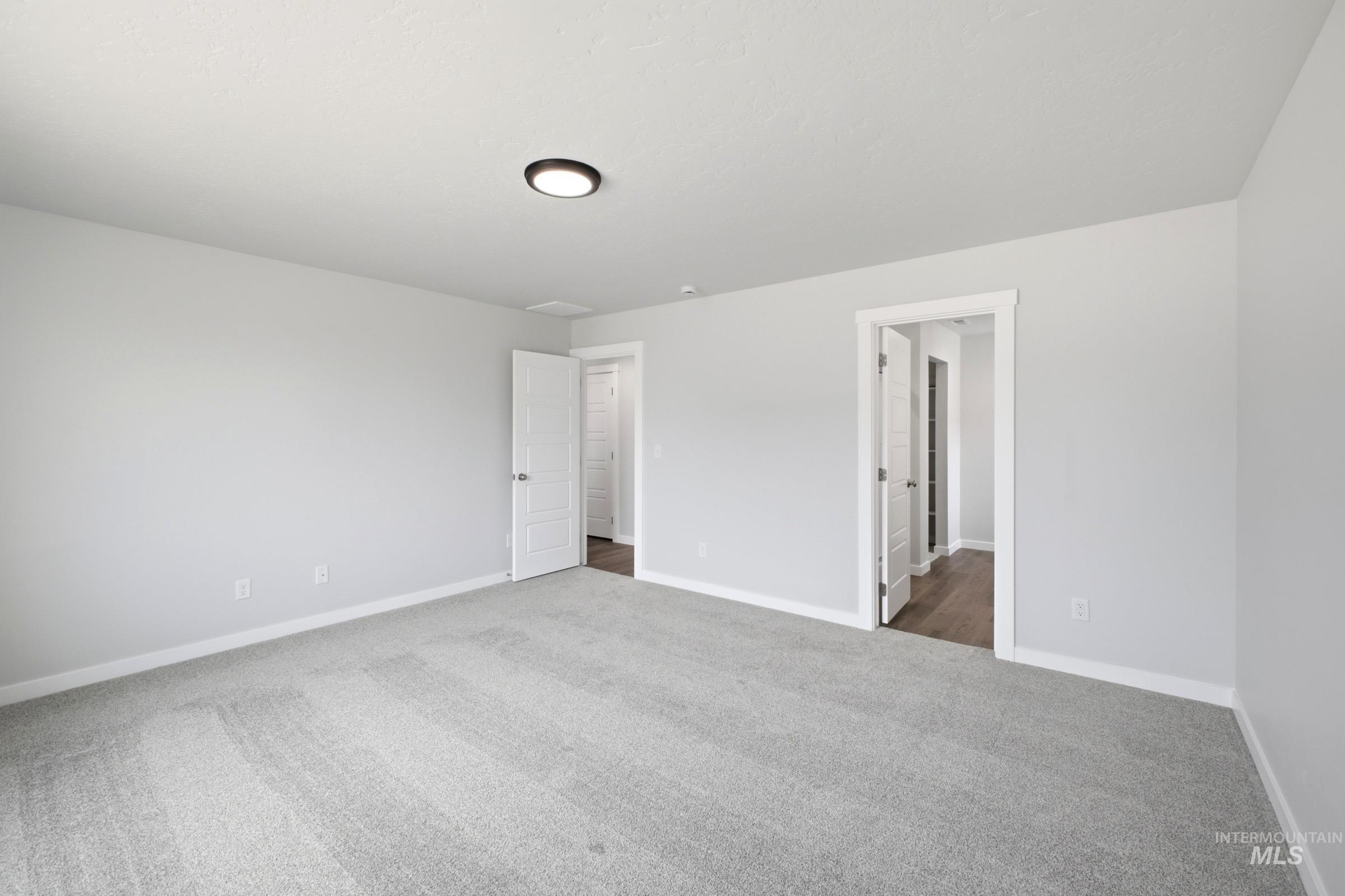 2461 W Red Jasper Dr Property Photo 18