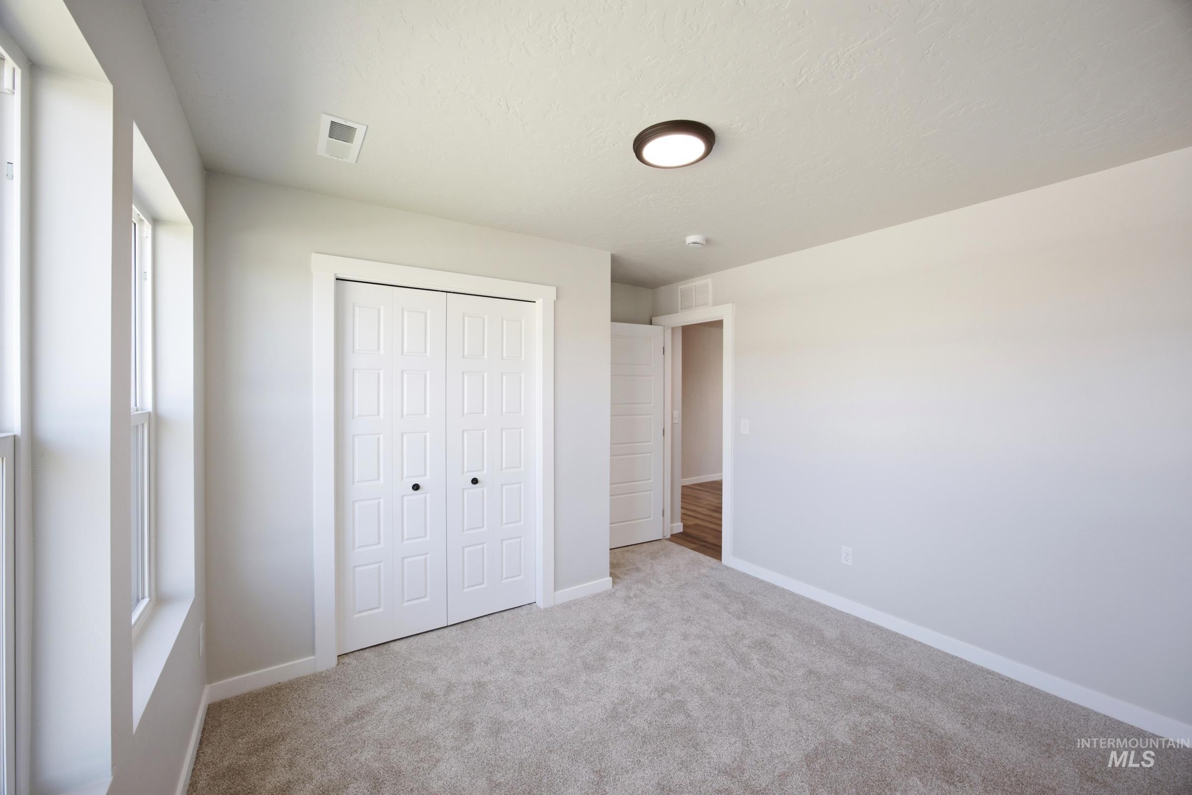 1093 W Jasper St Property Photo 20