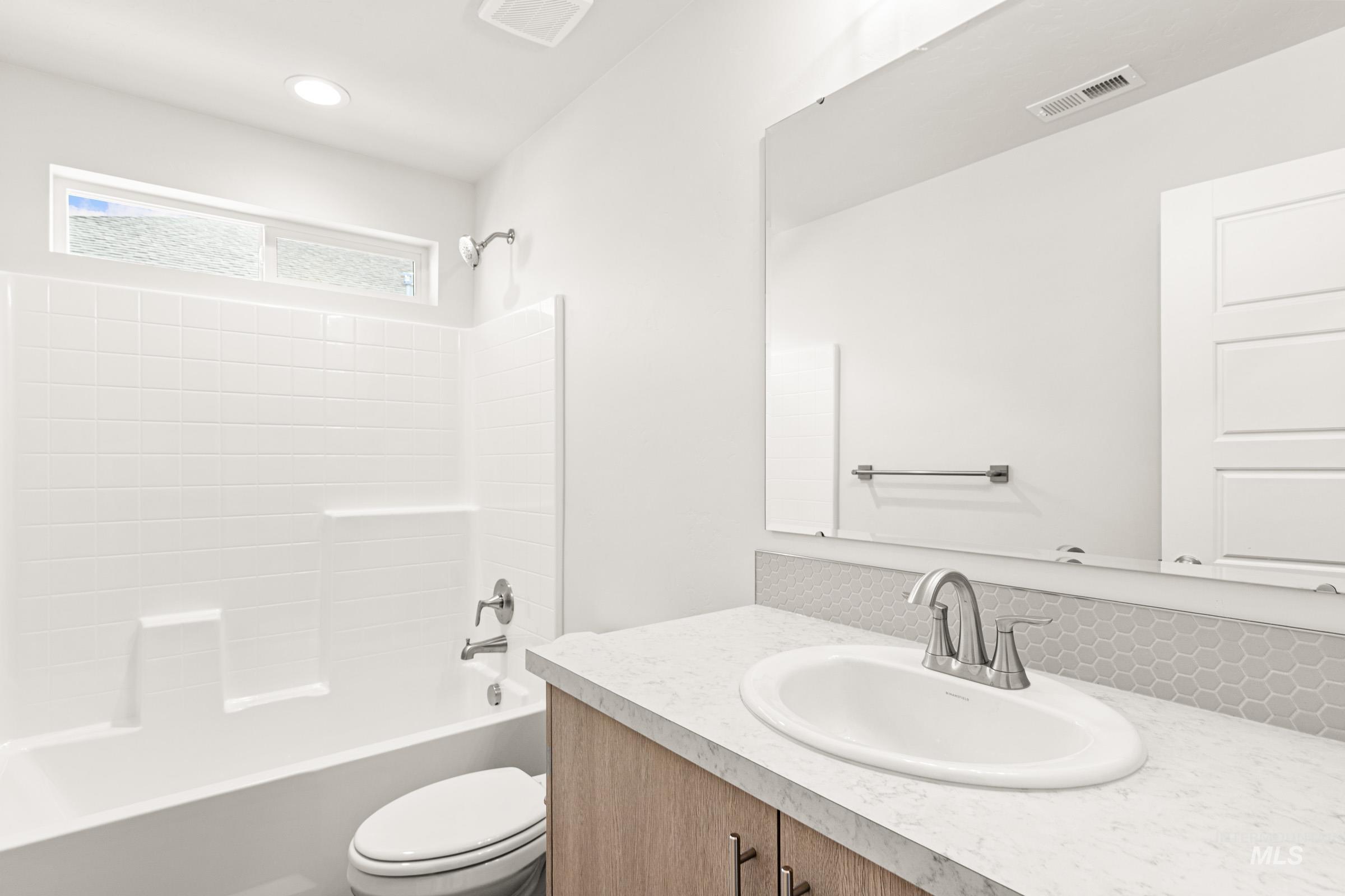 1077 W Jasper St Property Photo 13