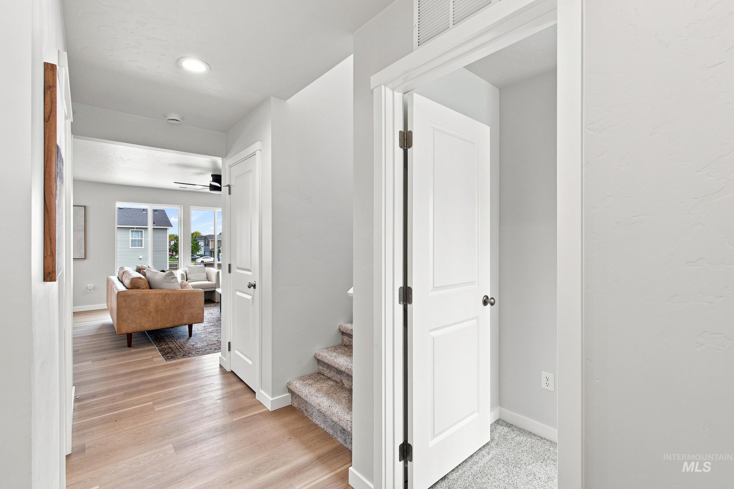 14044 Shiny Spruce St Property Photo 3