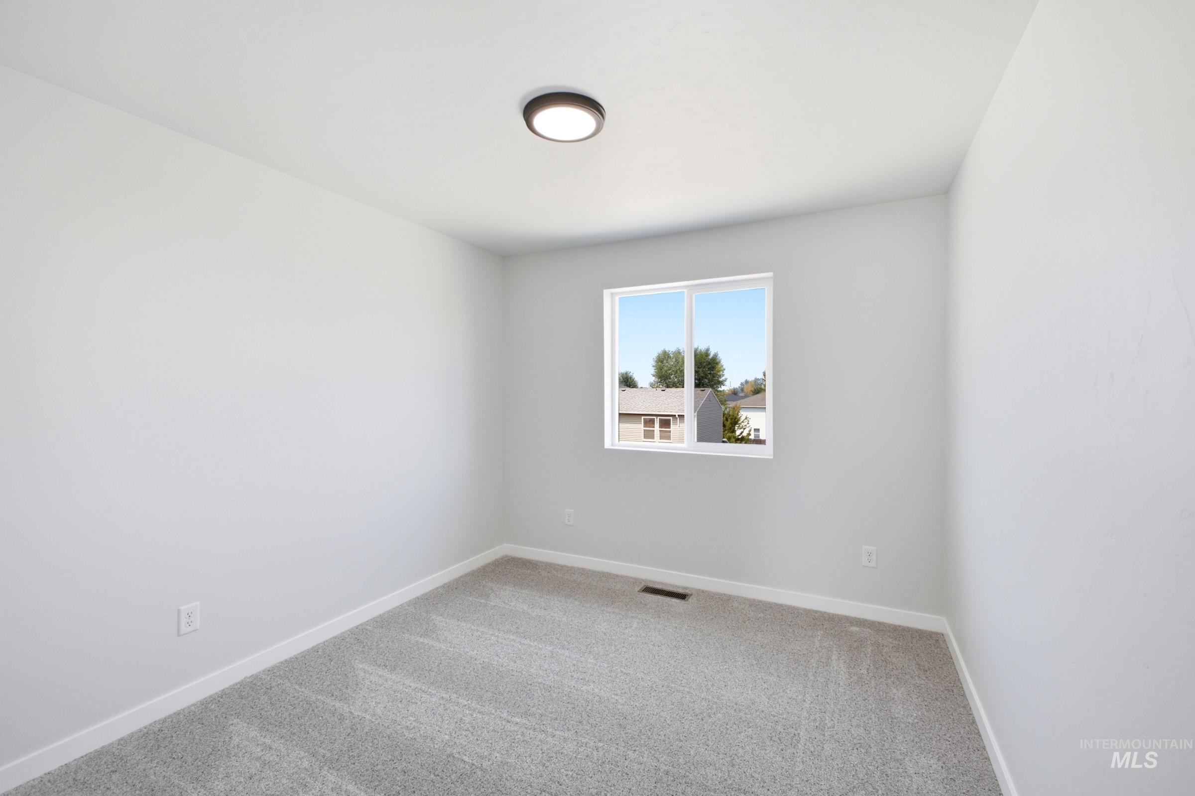 14044 Shiny Spruce St Property Photo 16