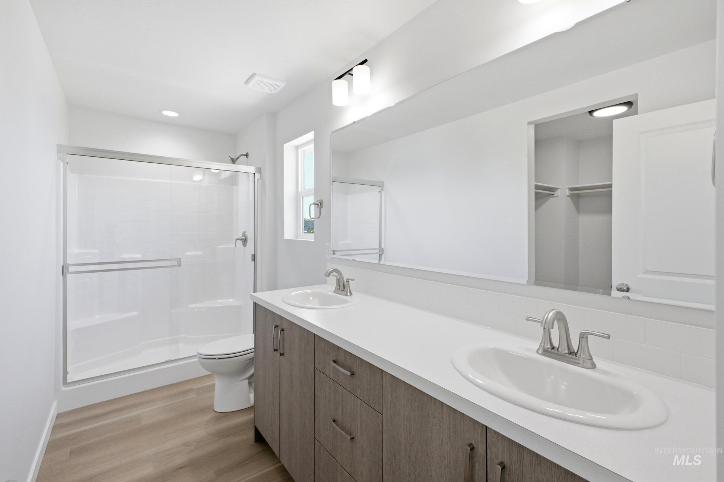 14044 Shiny Spruce St Property Photo 24