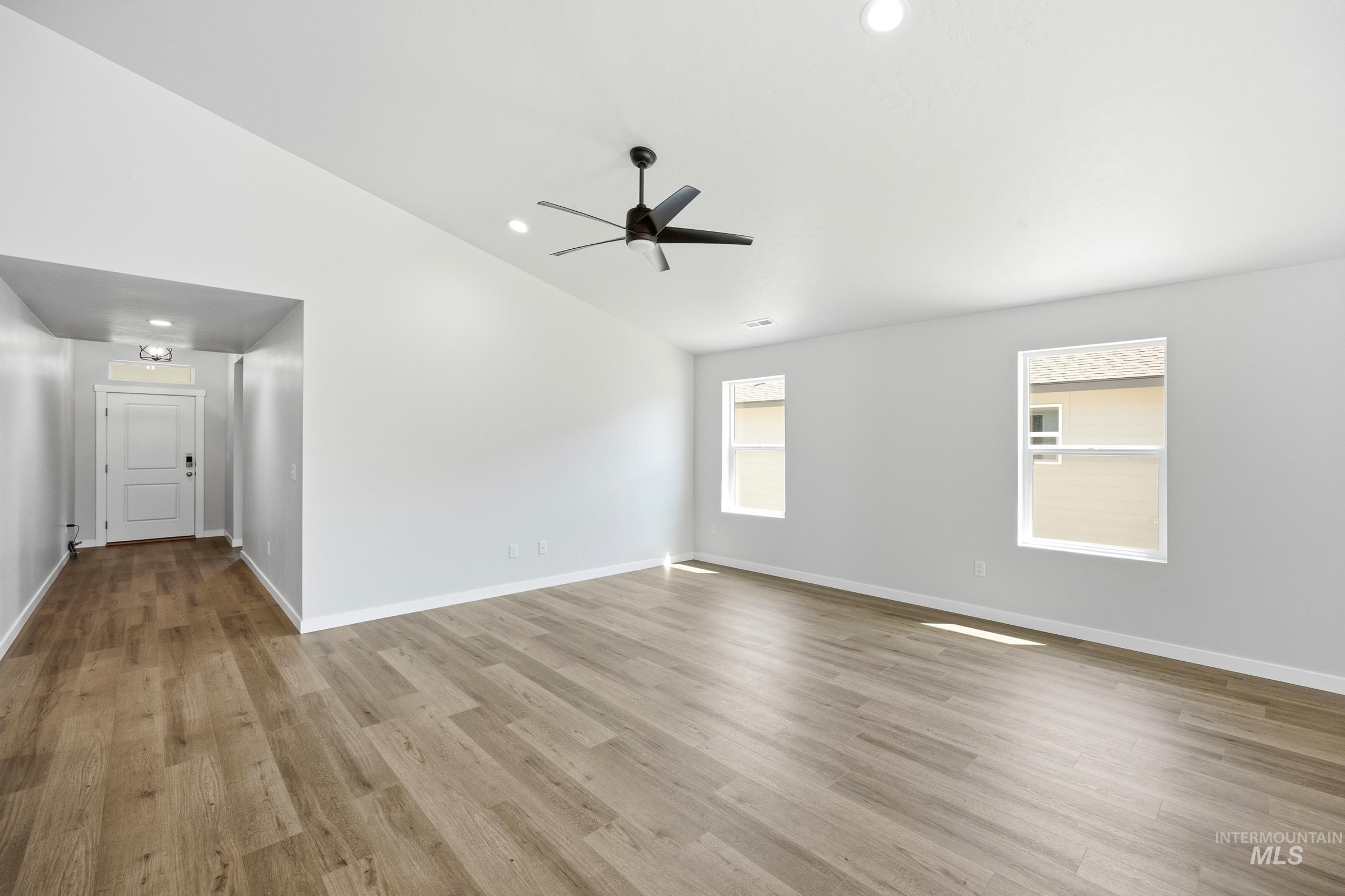 12817 Decatur St Property Photo 9