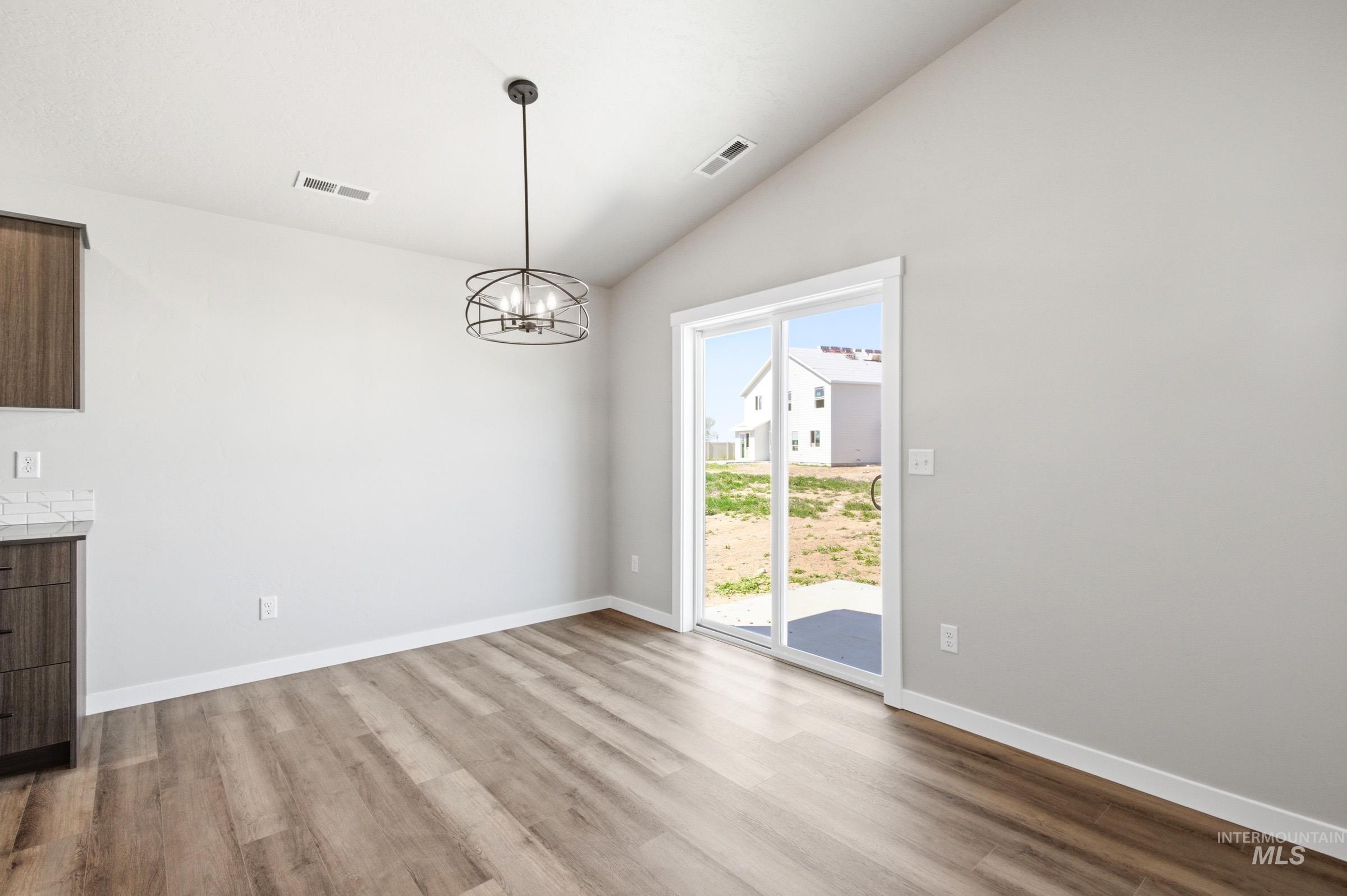 12805 Decatur St Property Photo 6
