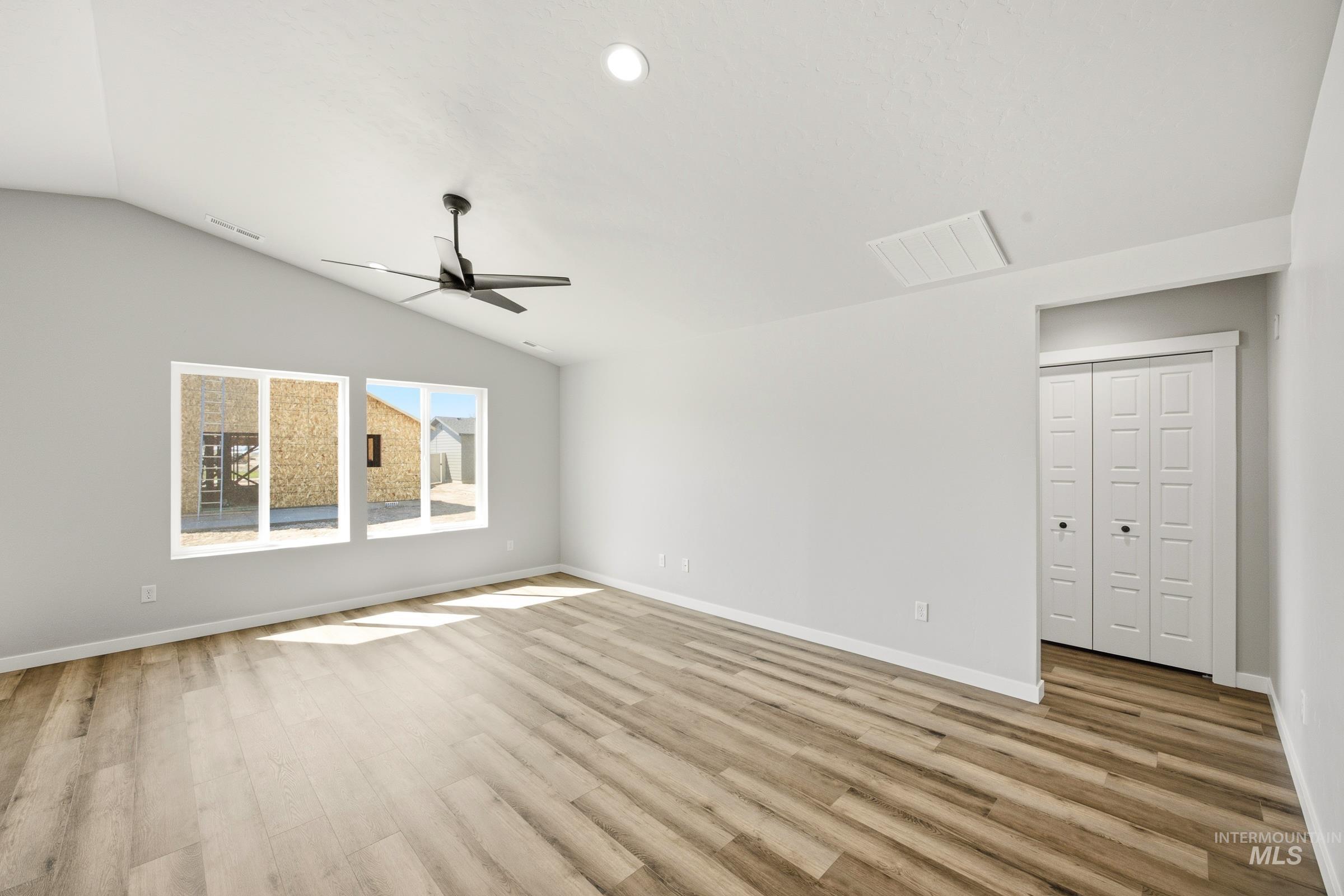12805 Decatur St Property Photo 7
