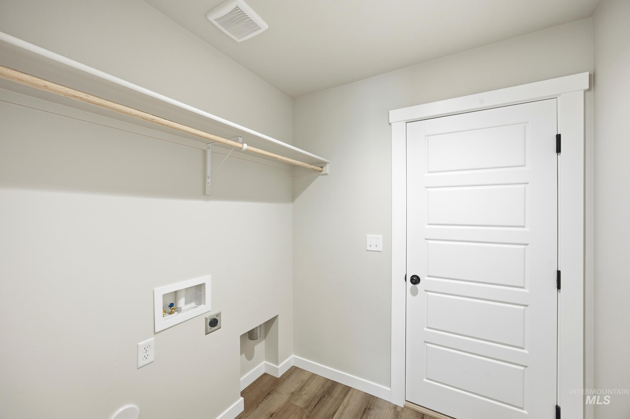 12805 Decatur St Property Photo 14