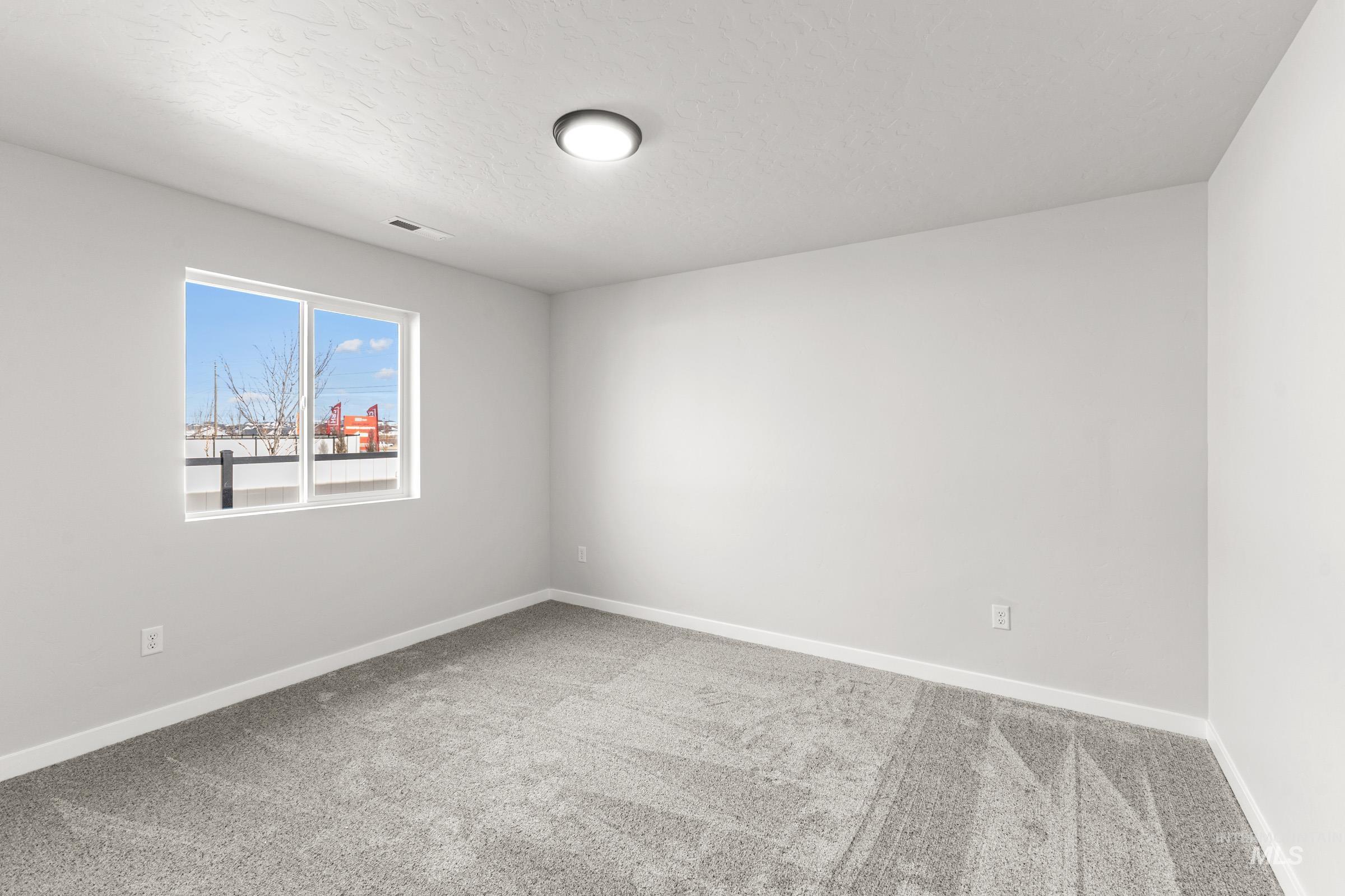 3522 E Boxelder Dr Property Photo 10