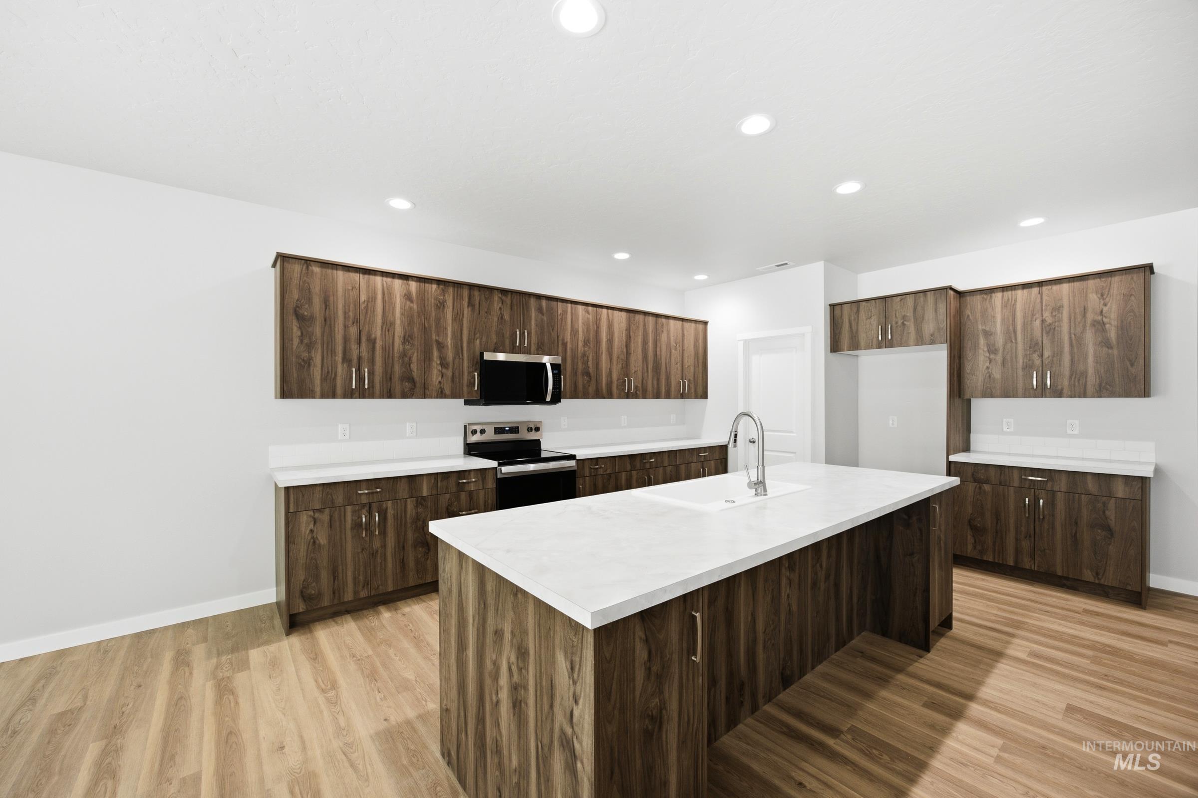 16602 N Shorthorn Lp Property Photo 3