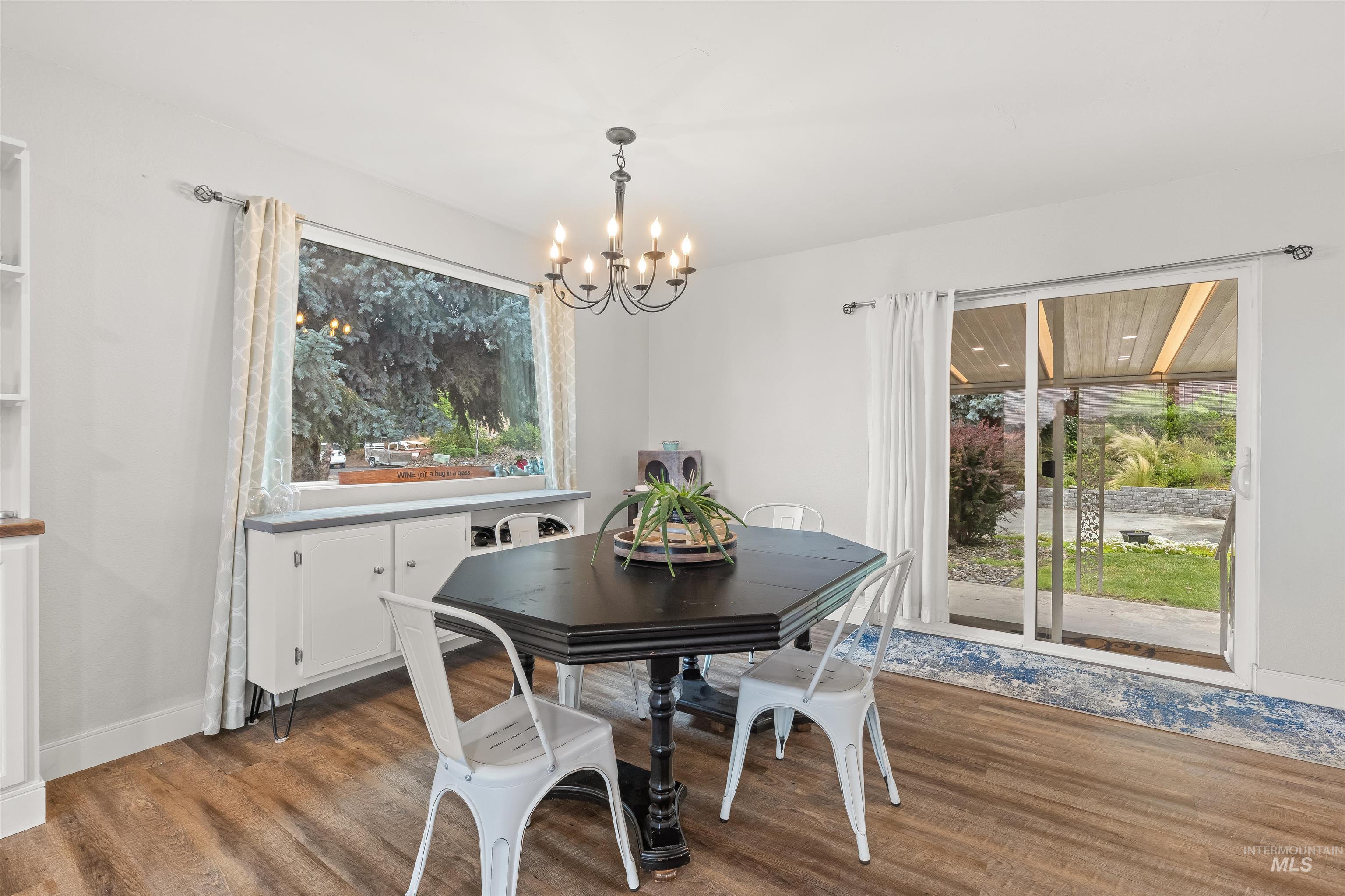 3427 Syringa Dr Property Photo 8