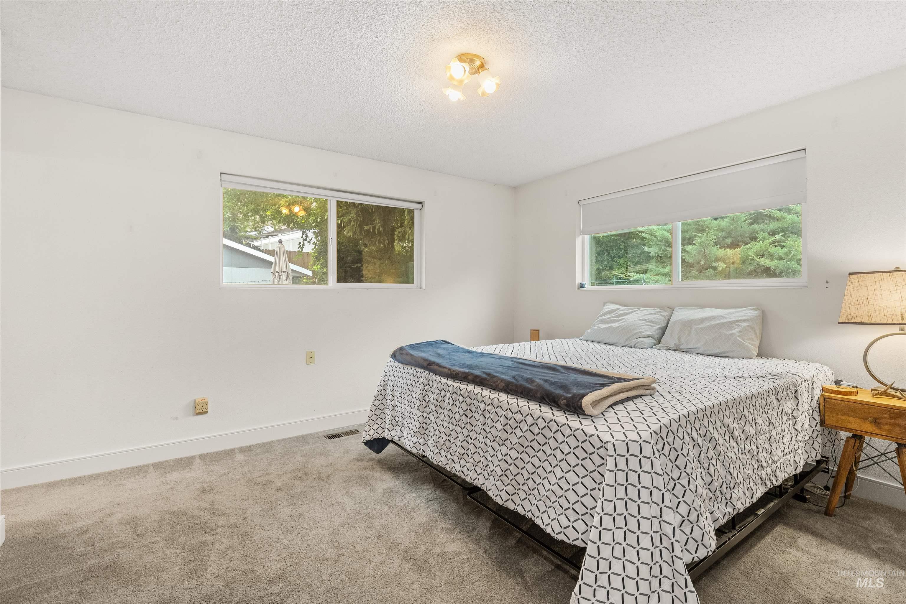 3427 Syringa Dr Property Photo 13