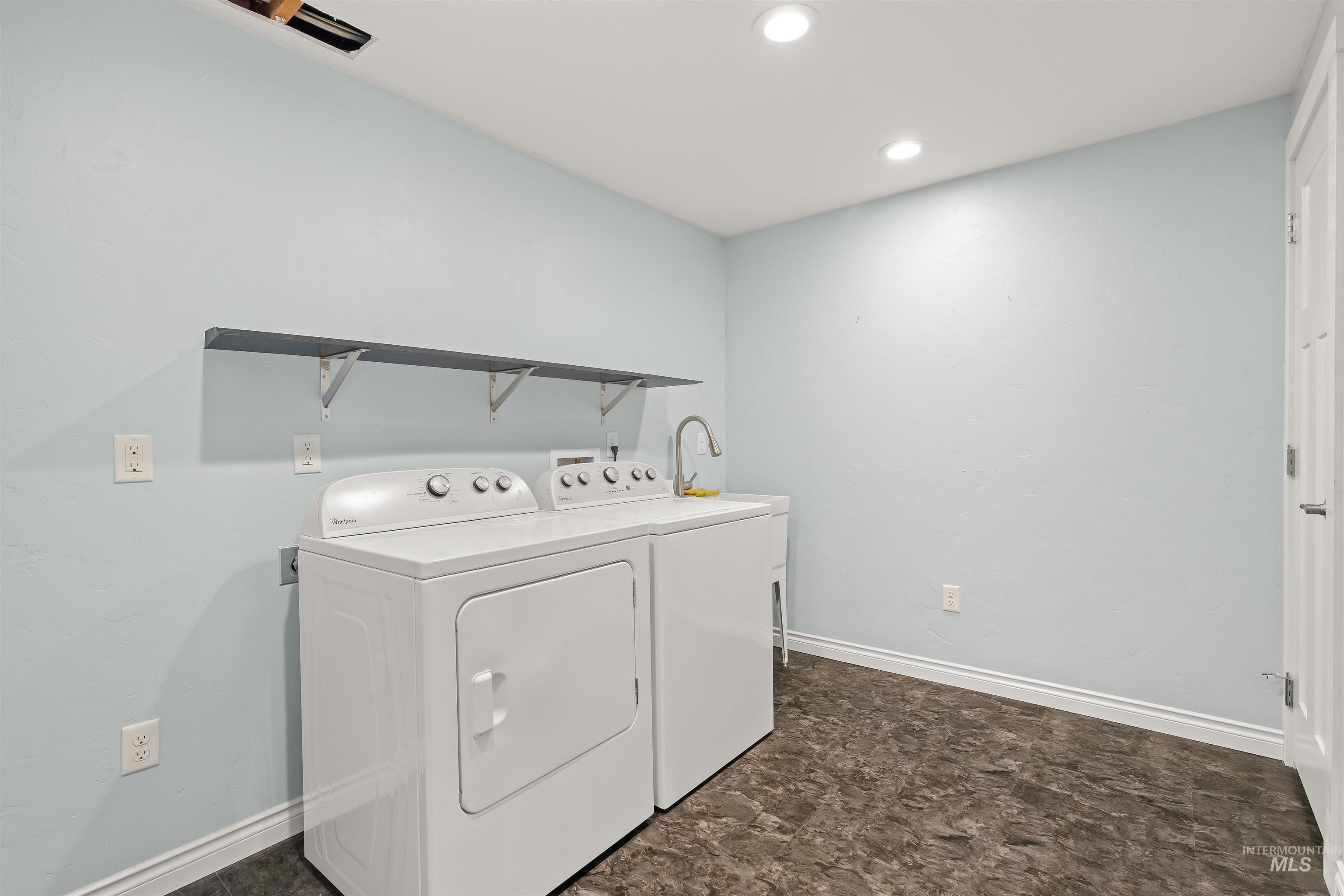 3427 Syringa Dr Property Photo 23